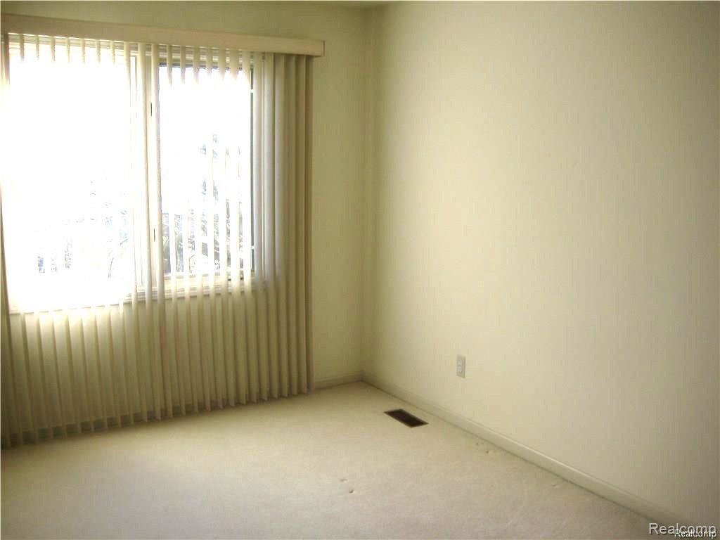 1958 Forest Mead Drive