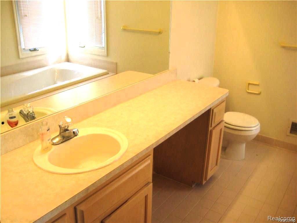 1958 Forest Mead Drive