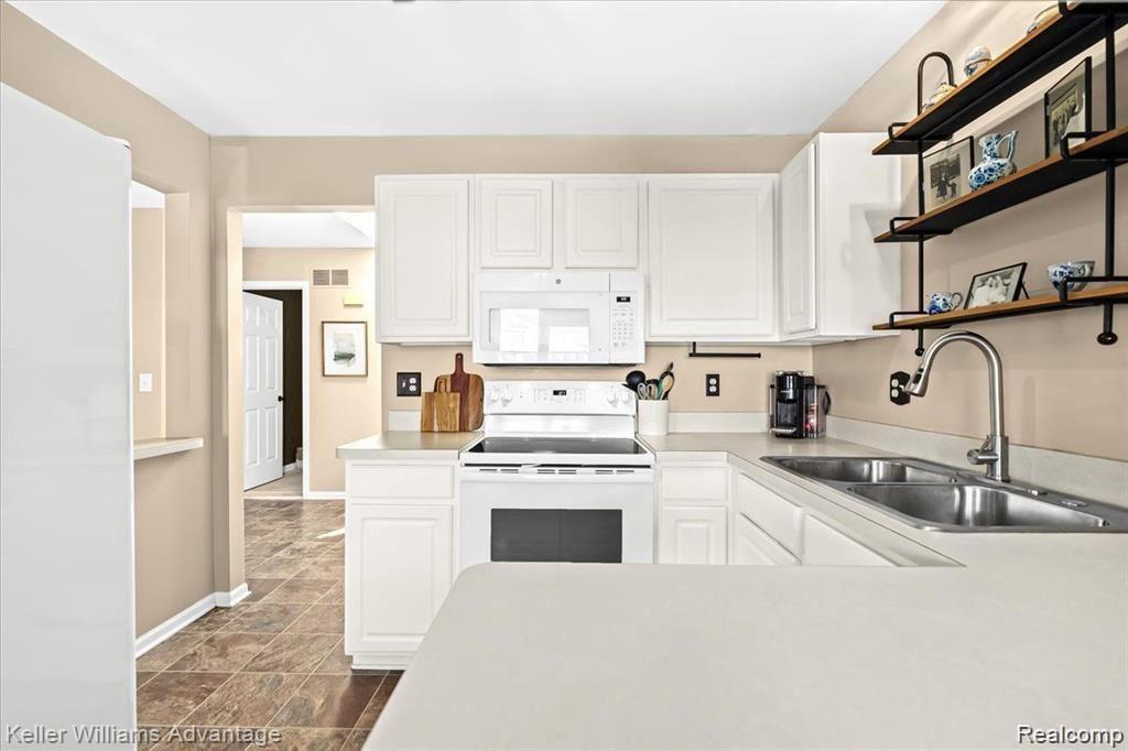 846 Natures Cove Court