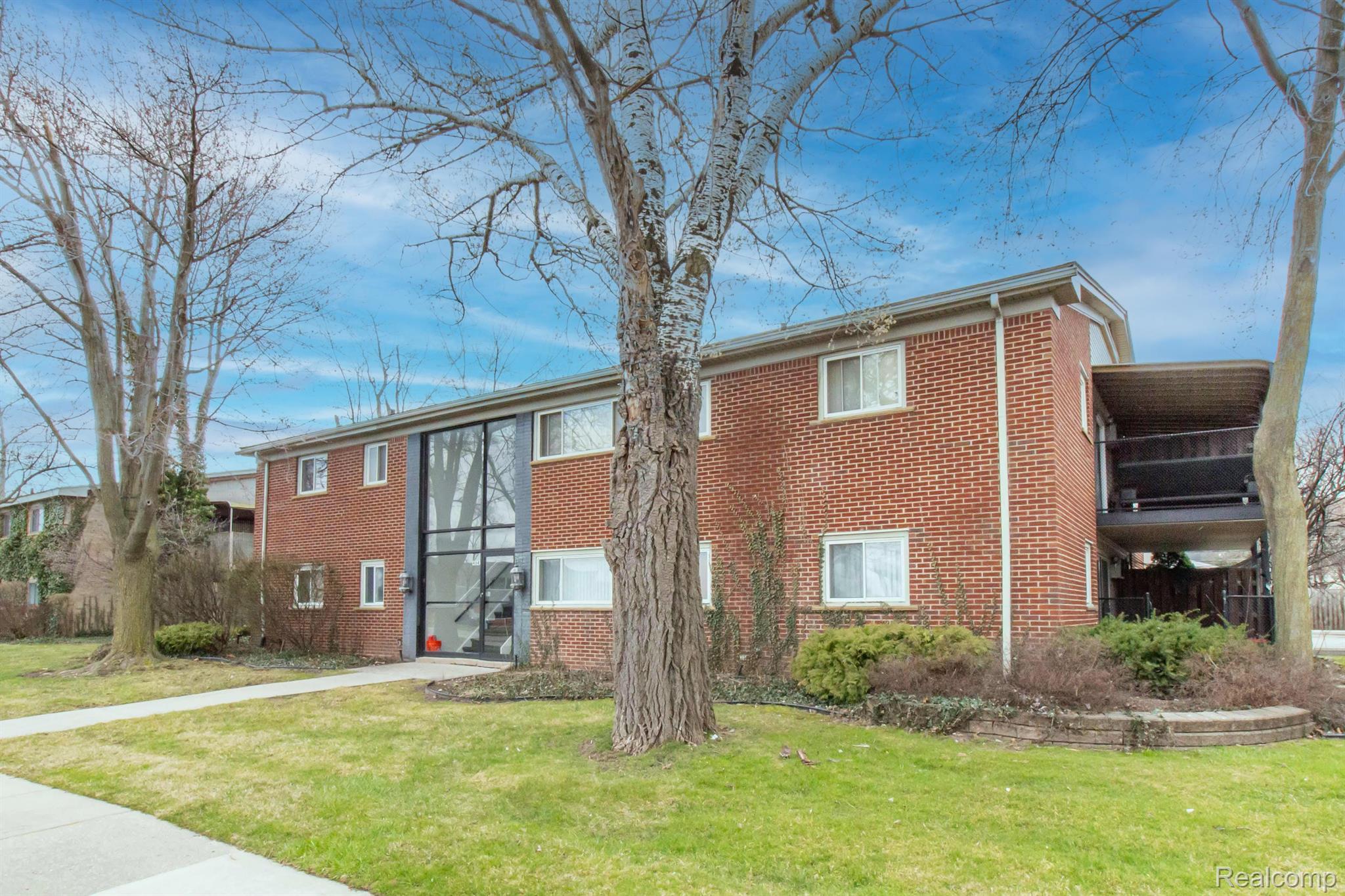 4645 Coolidge Highway 16