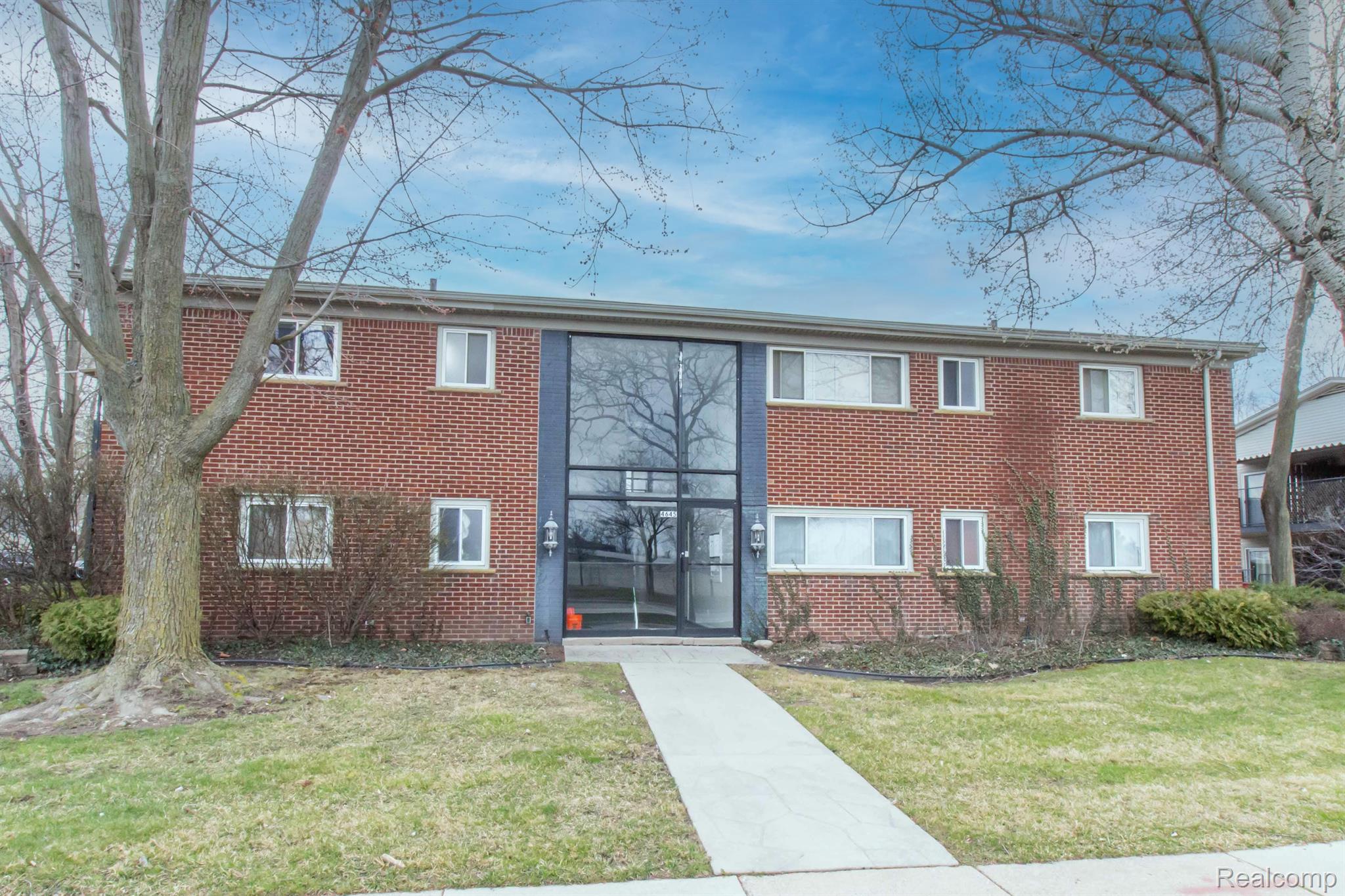 4645 Coolidge Highway 16