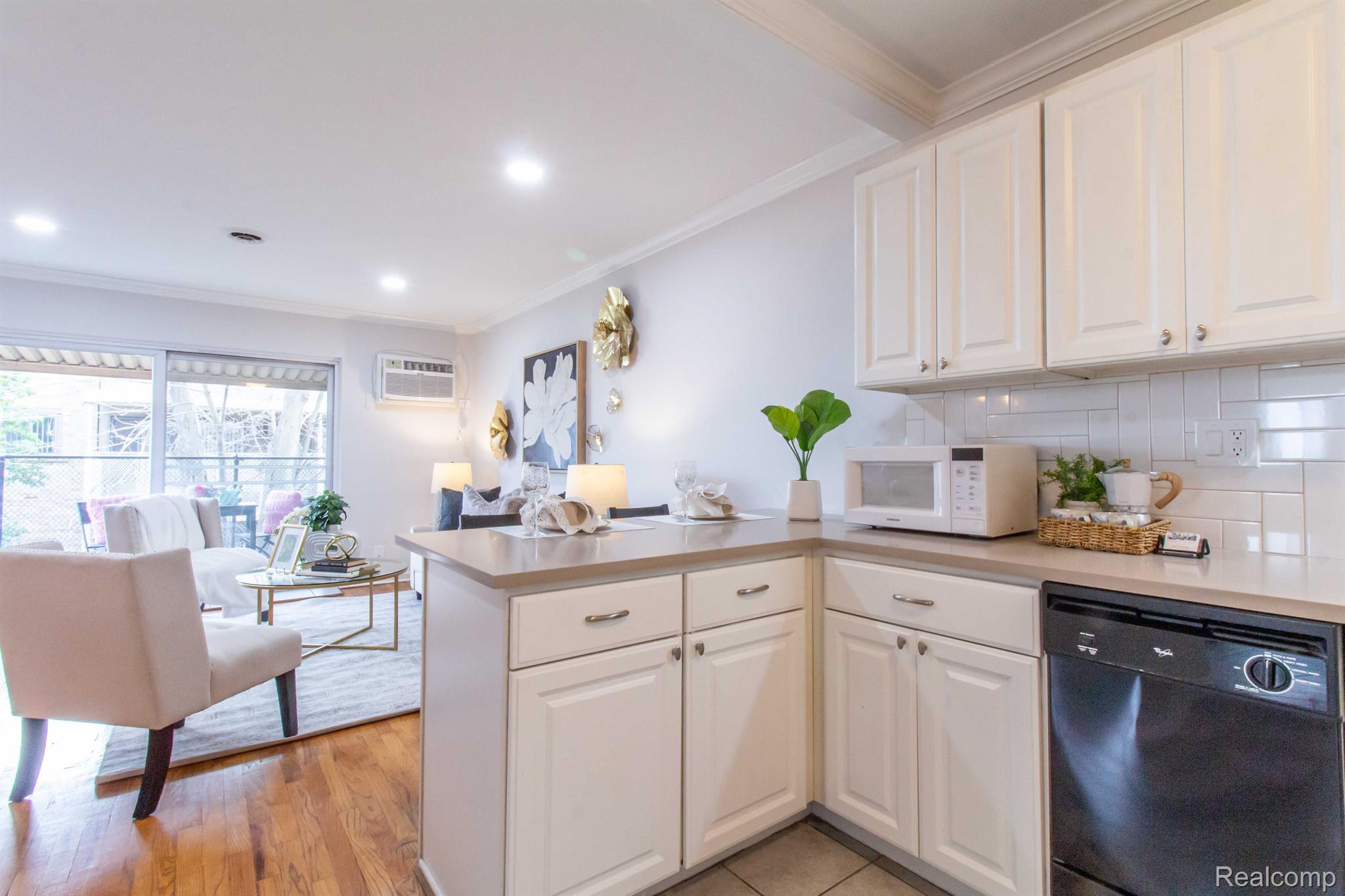 4645 Coolidge Highway 16