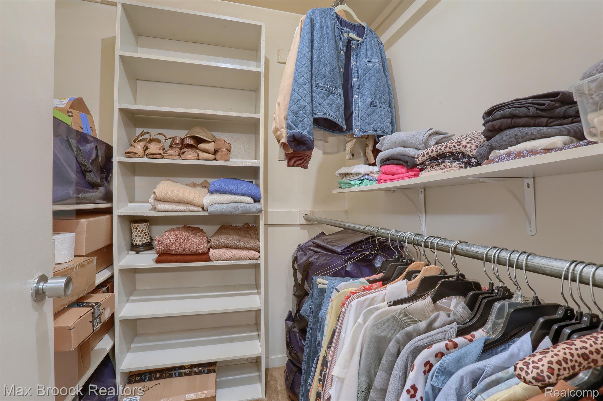 3591 WABEEK LAKE Drive W