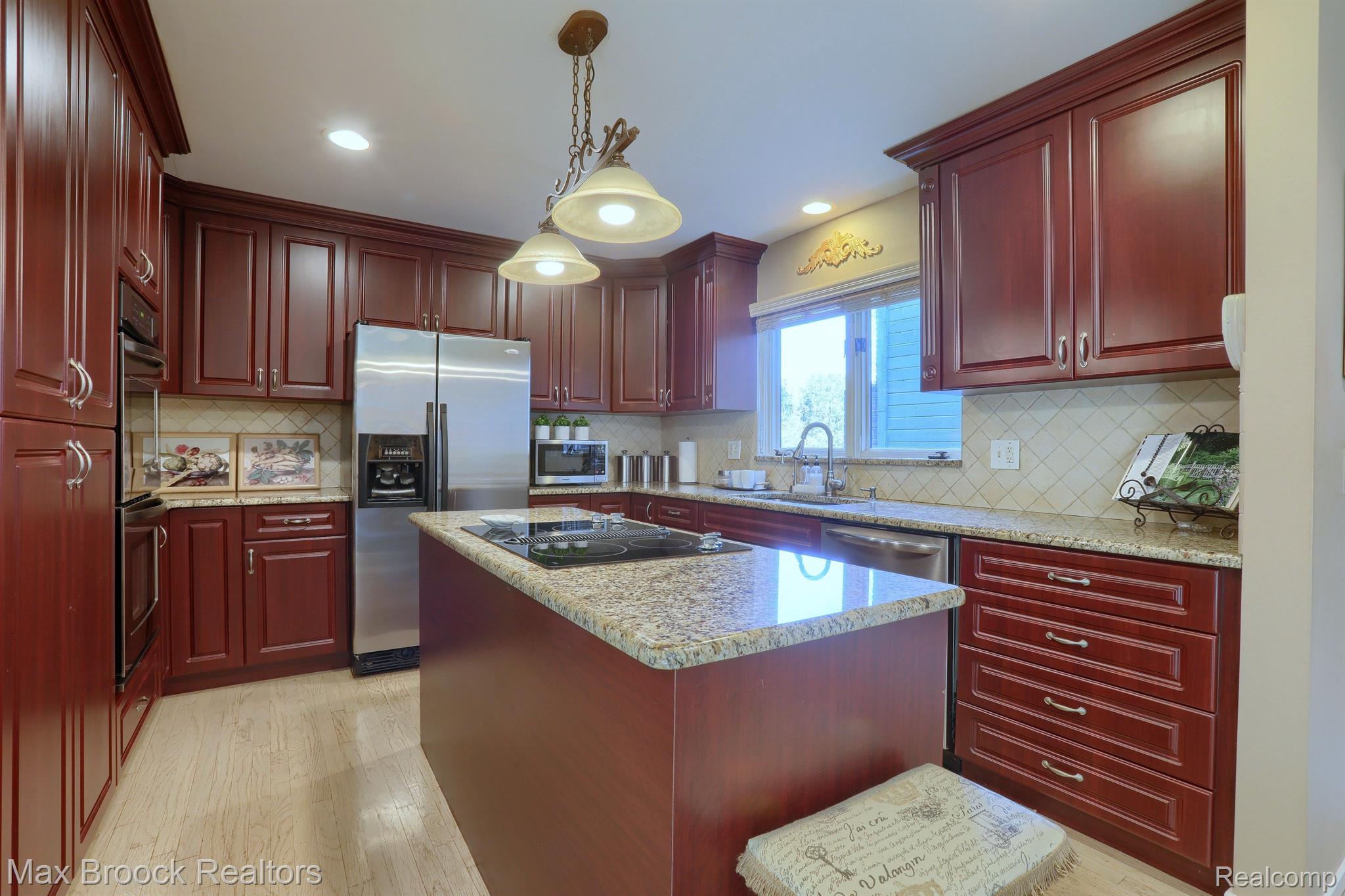 3591 WABEEK LAKE Drive W