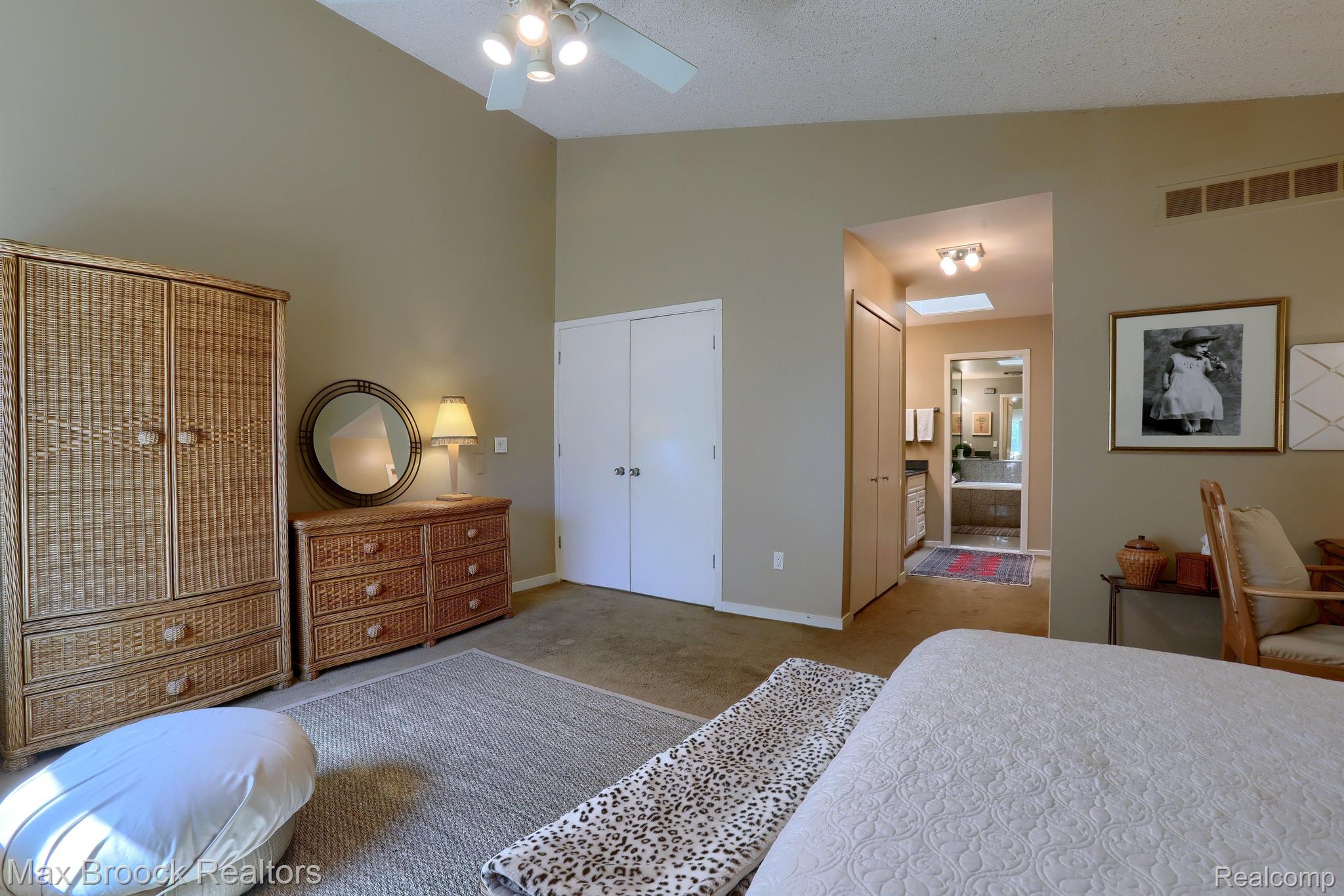 3591 WABEEK LAKE Drive W