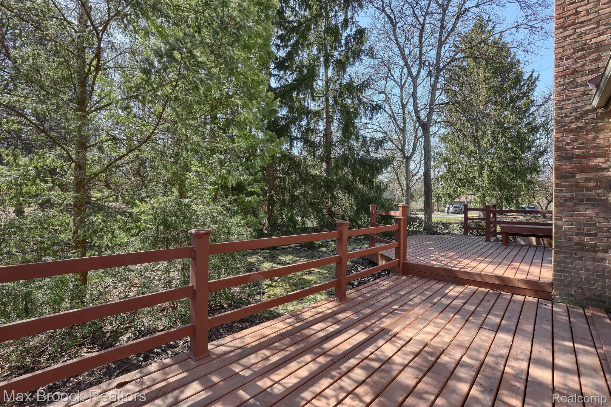 3591 WABEEK LAKE Drive W