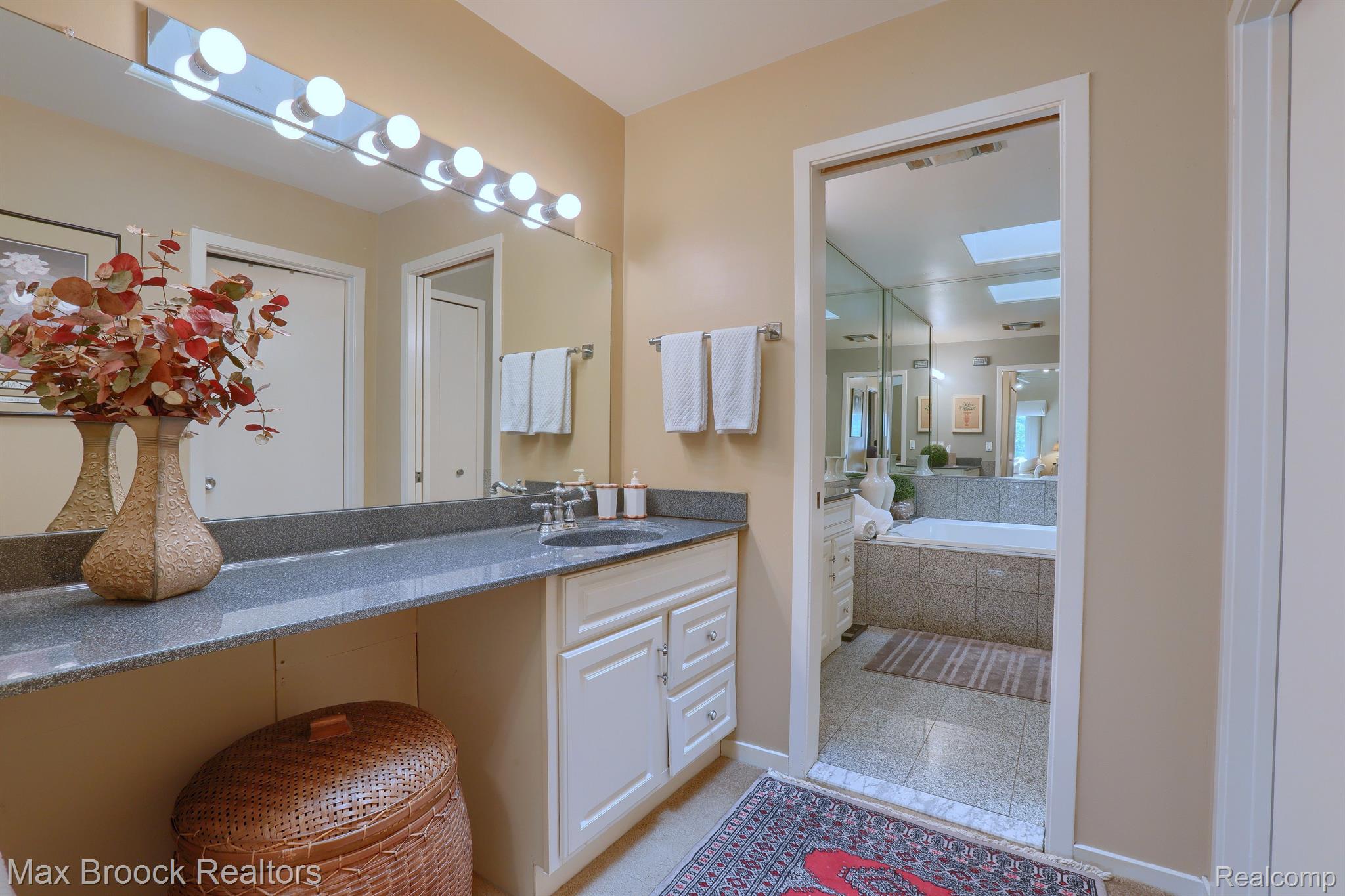 3591 WABEEK LAKE Drive W