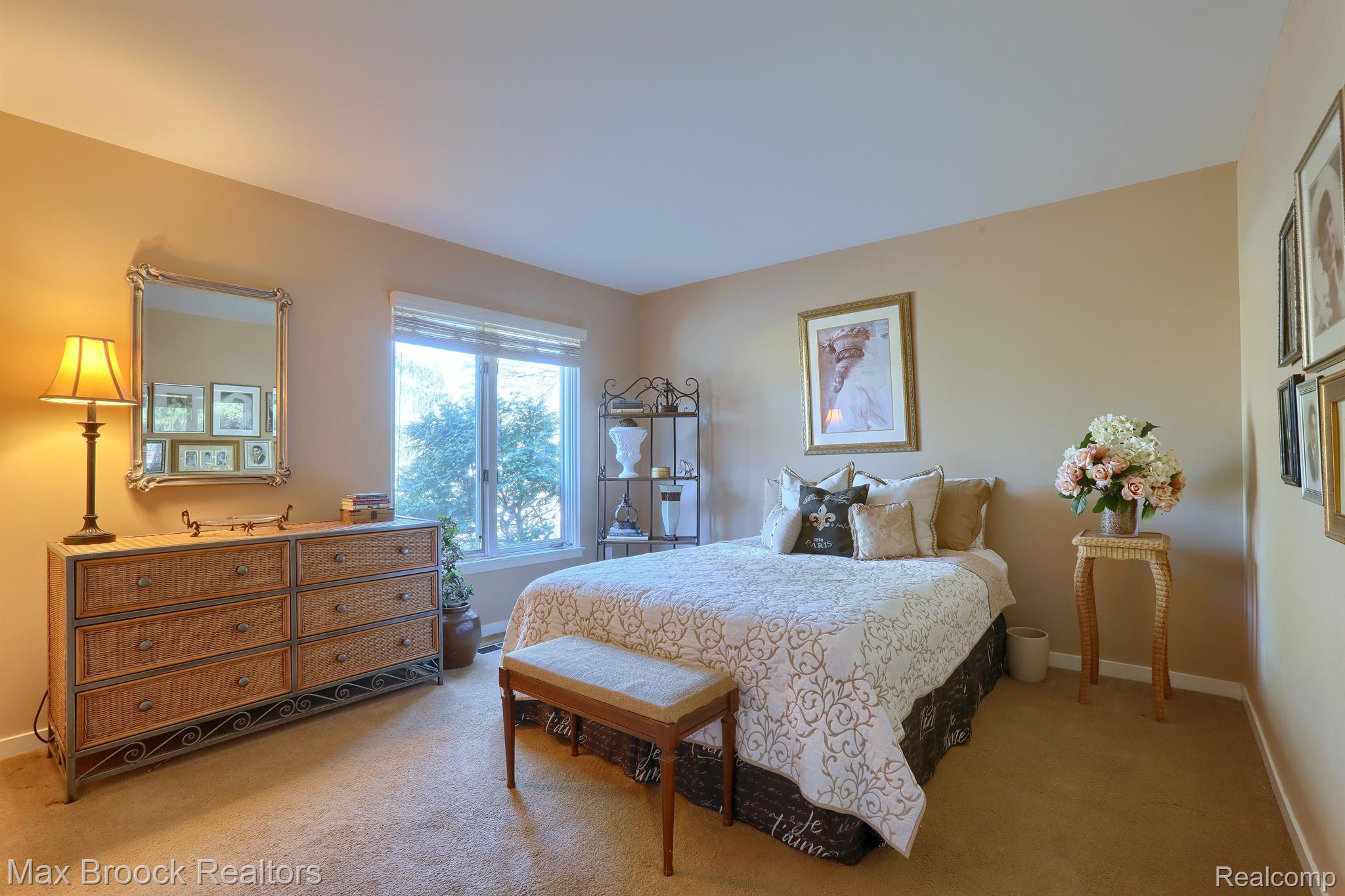 3591 WABEEK LAKE Drive W