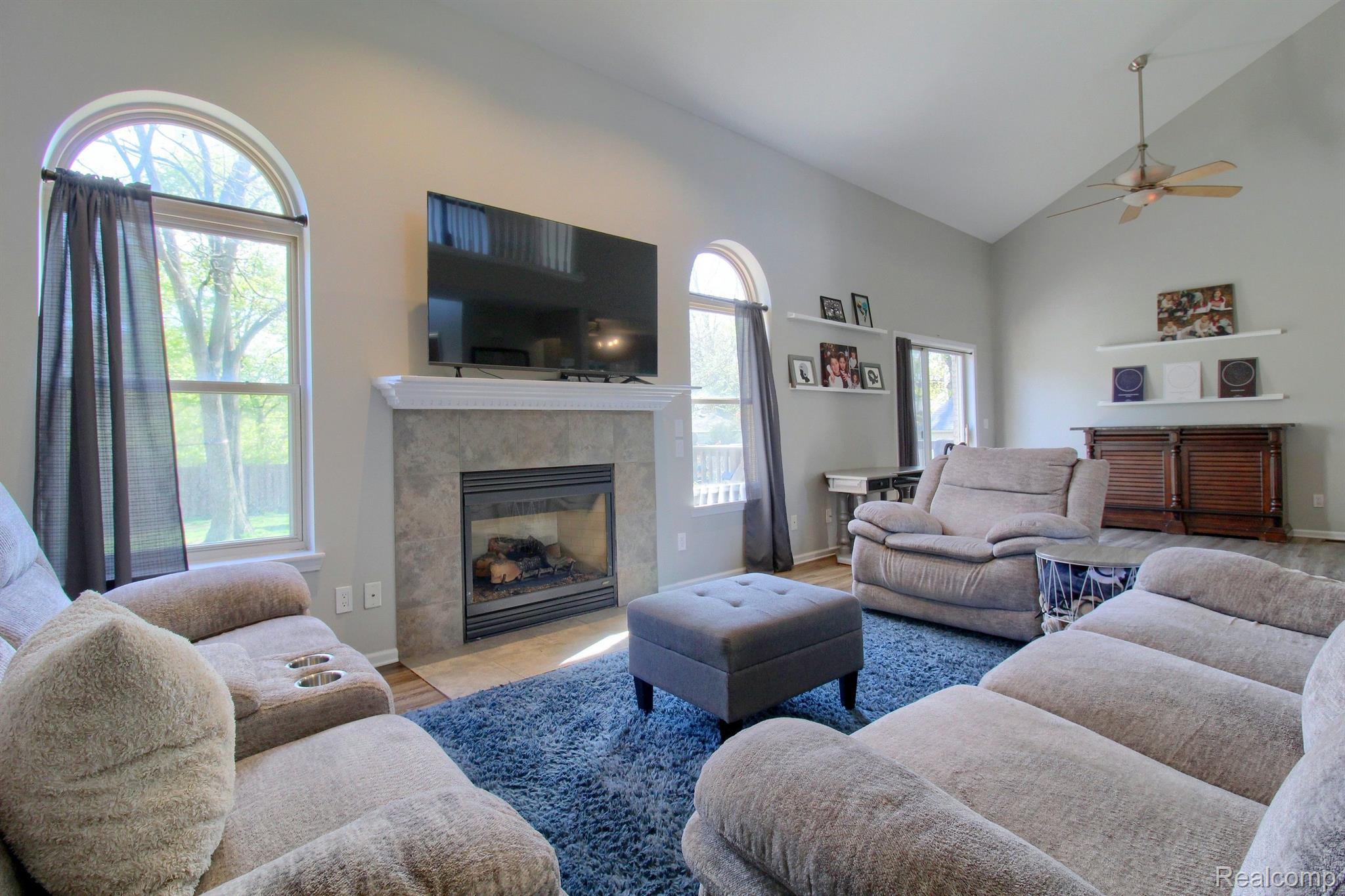 33385 Norfolk Street