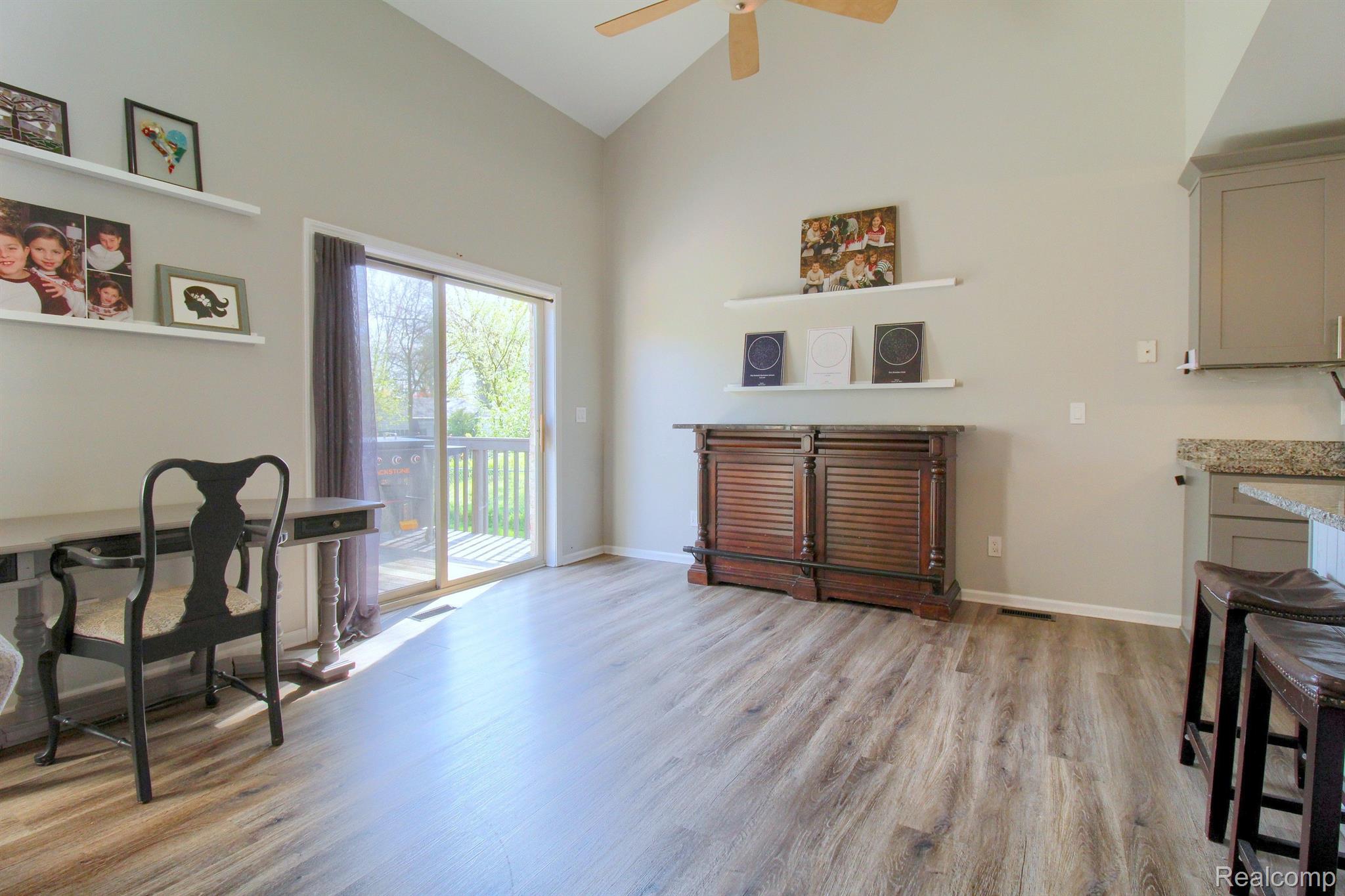 33385 Norfolk Street