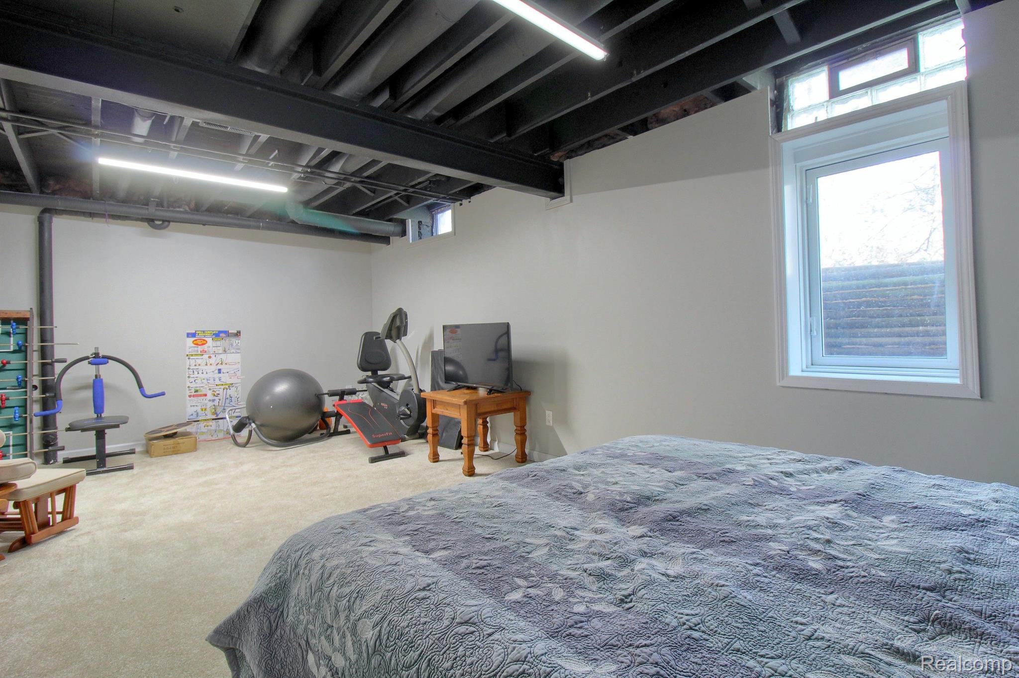 33385 Norfolk Street