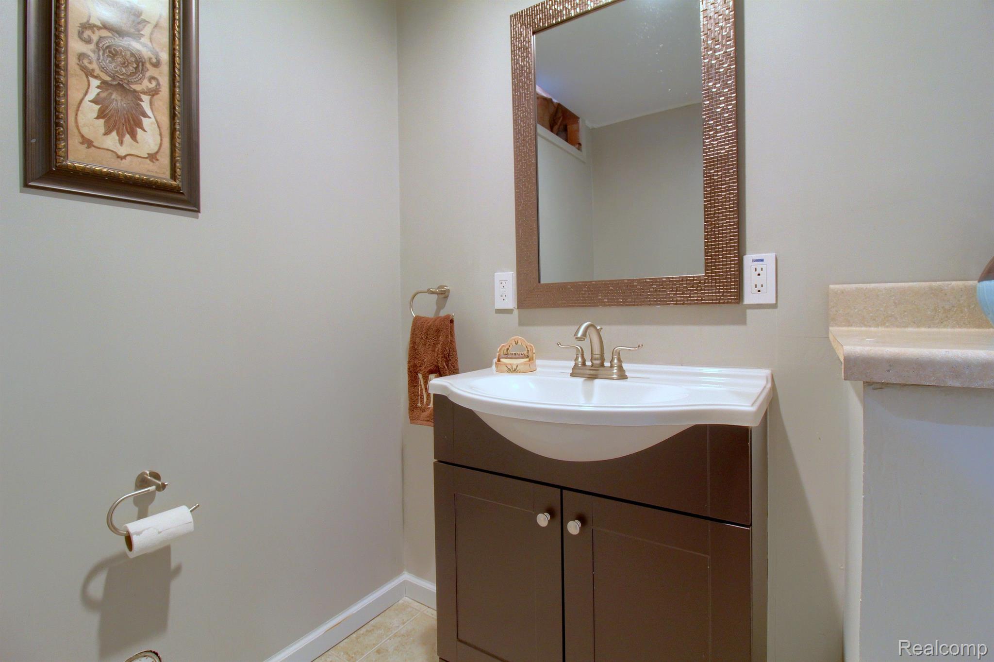 33385 Norfolk Street