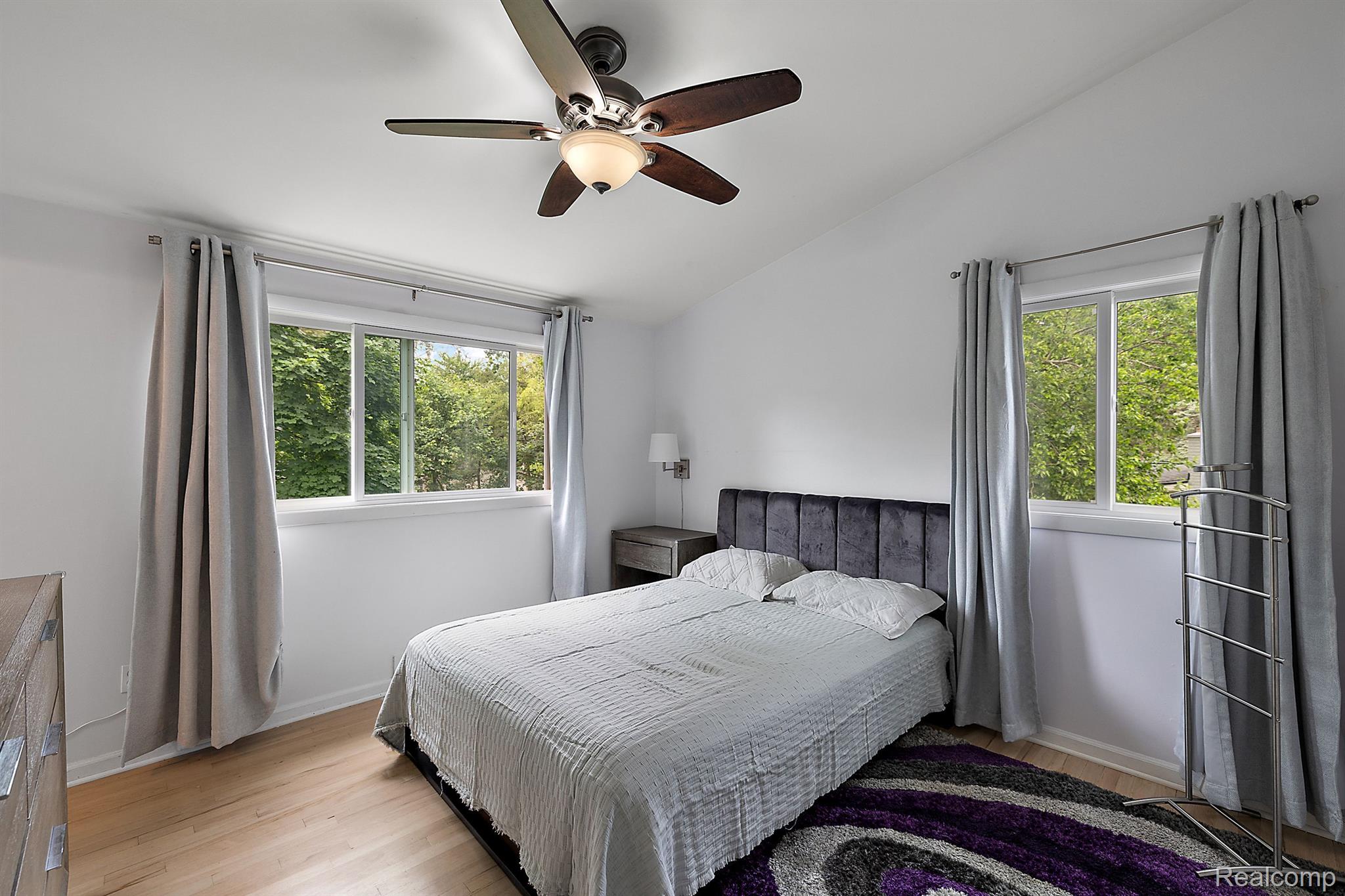 524 S Cranbrook Cross Road