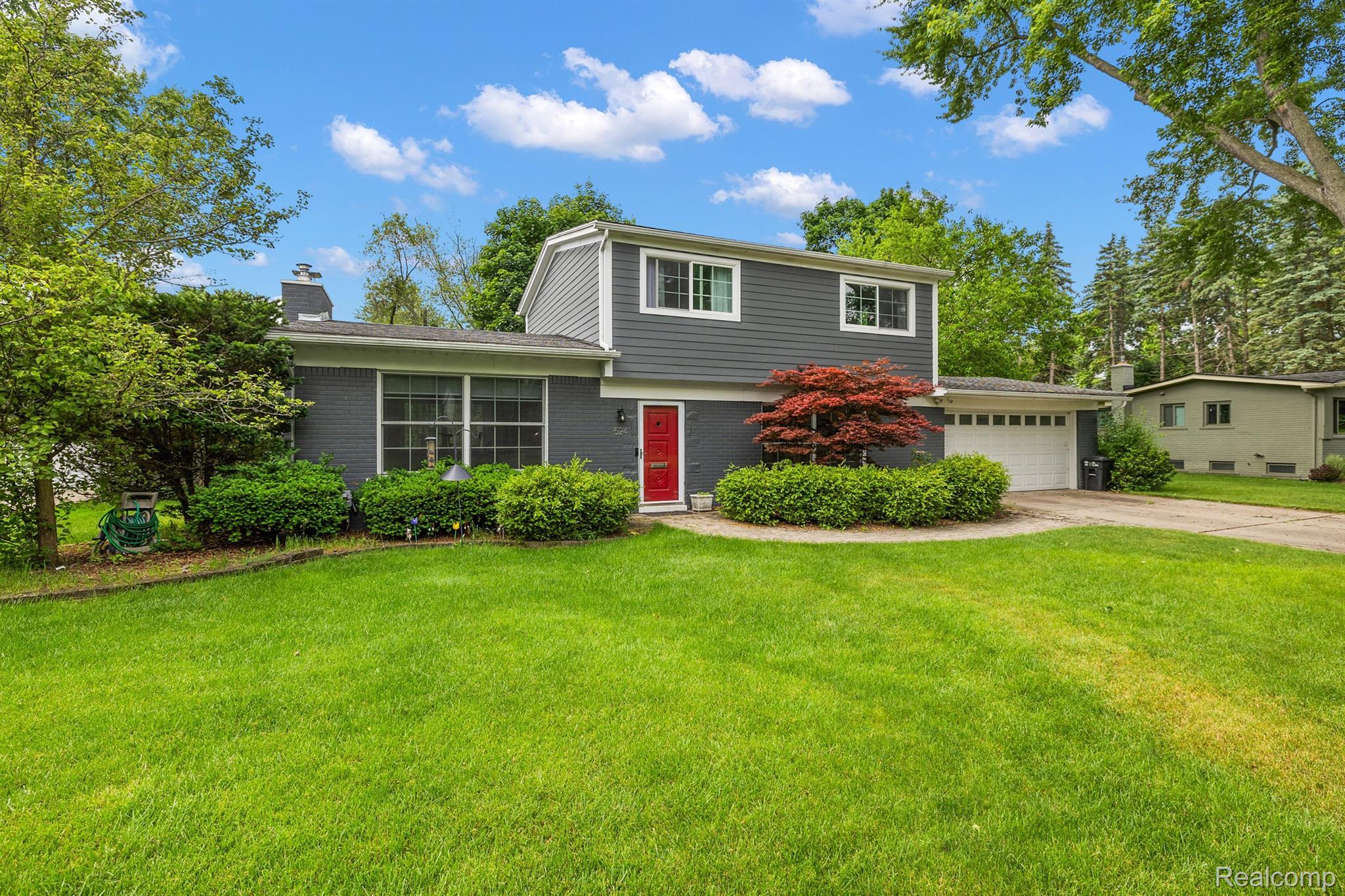 524 S Cranbrook Cross Road