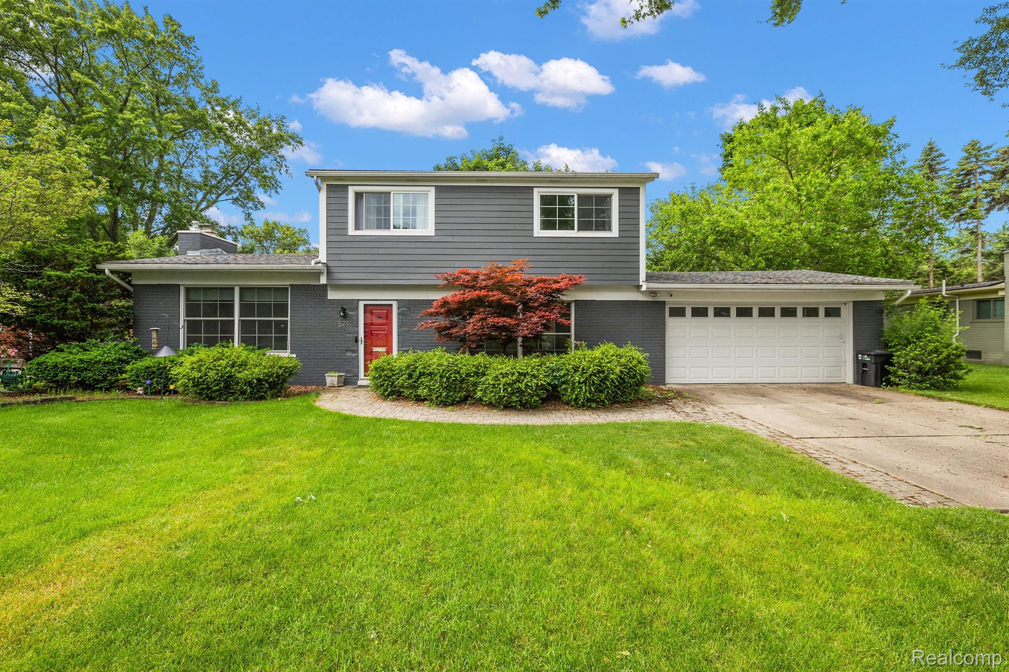 524 S Cranbrook Cross Road