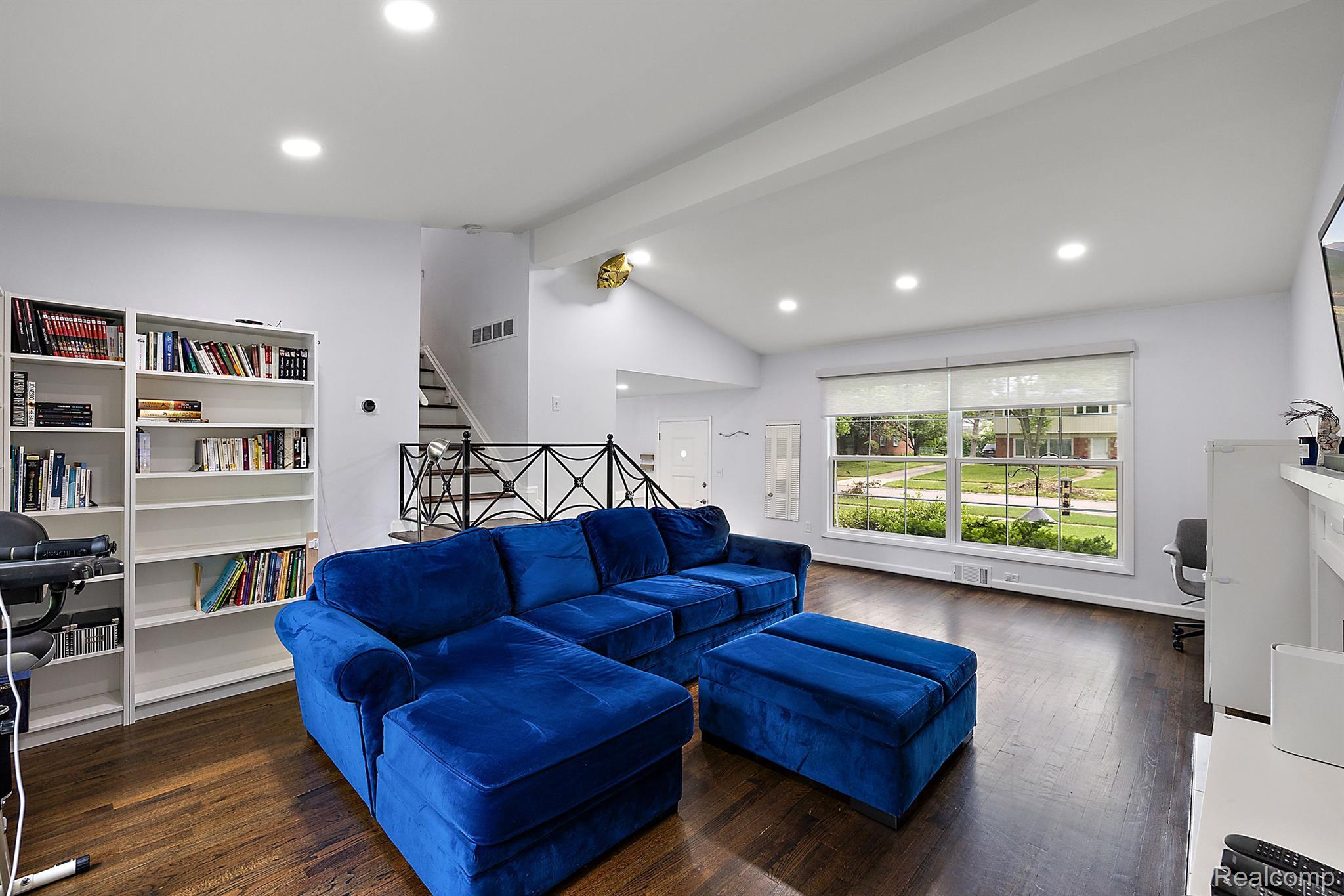 524 S Cranbrook Cross Road