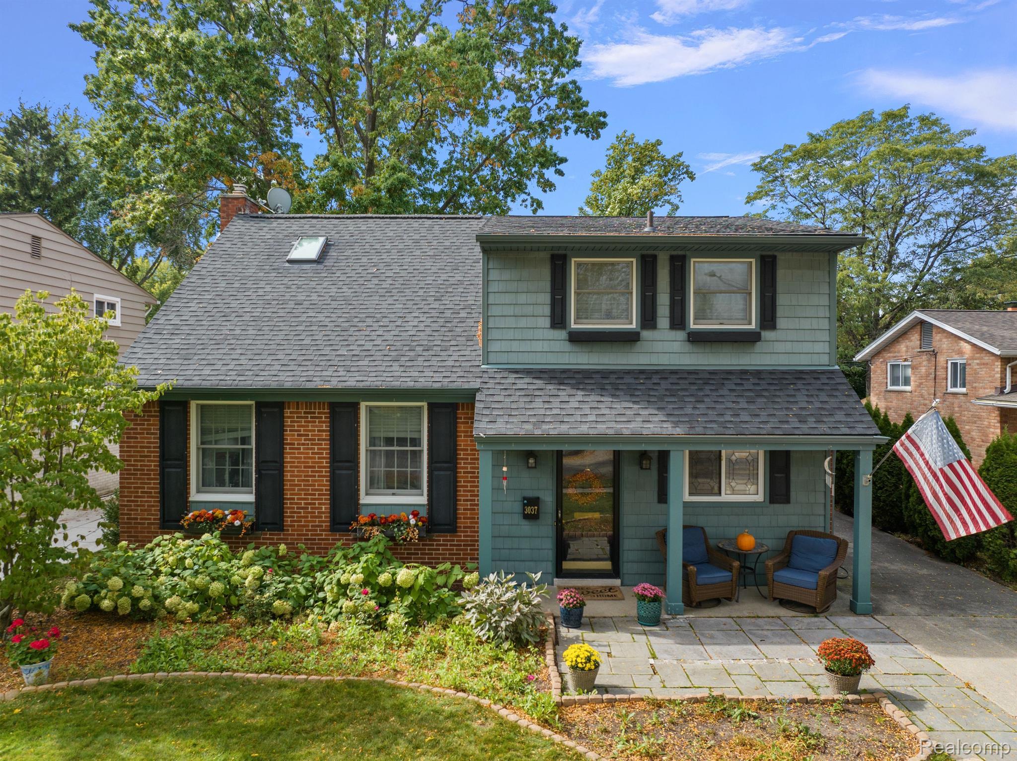 3037 CLAWSON Avenue