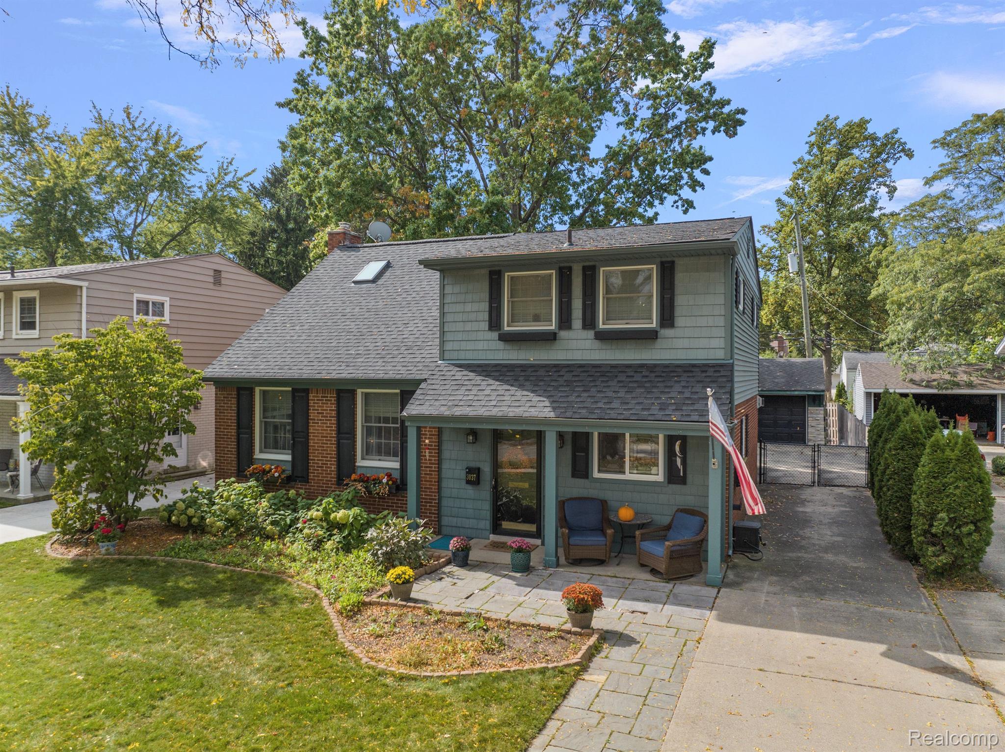 3037 CLAWSON Avenue