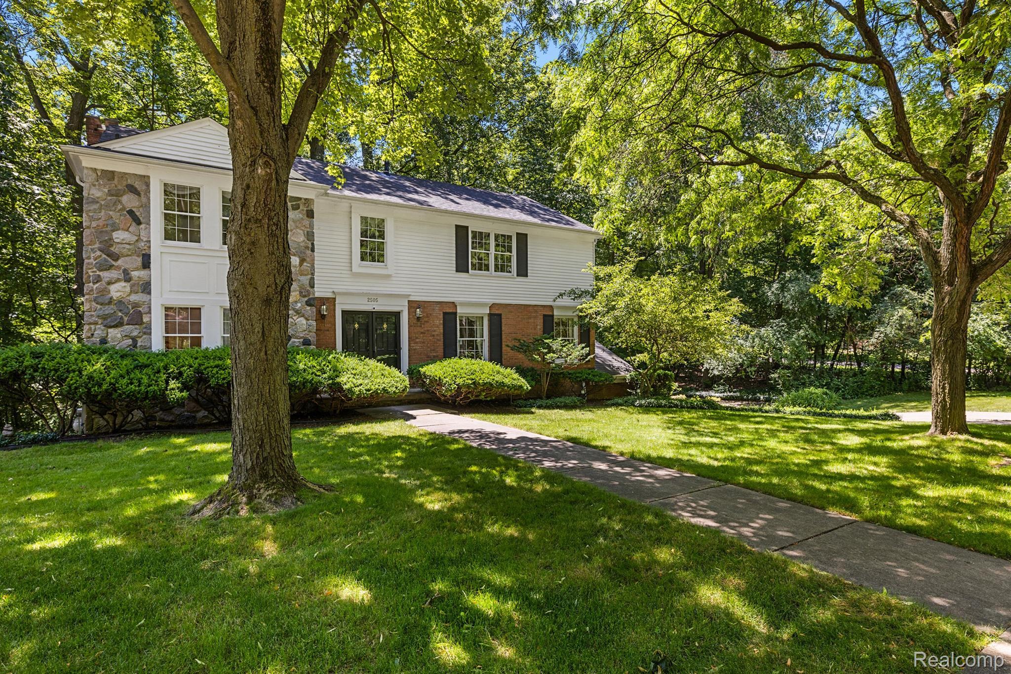 2505 Valleyview Drive