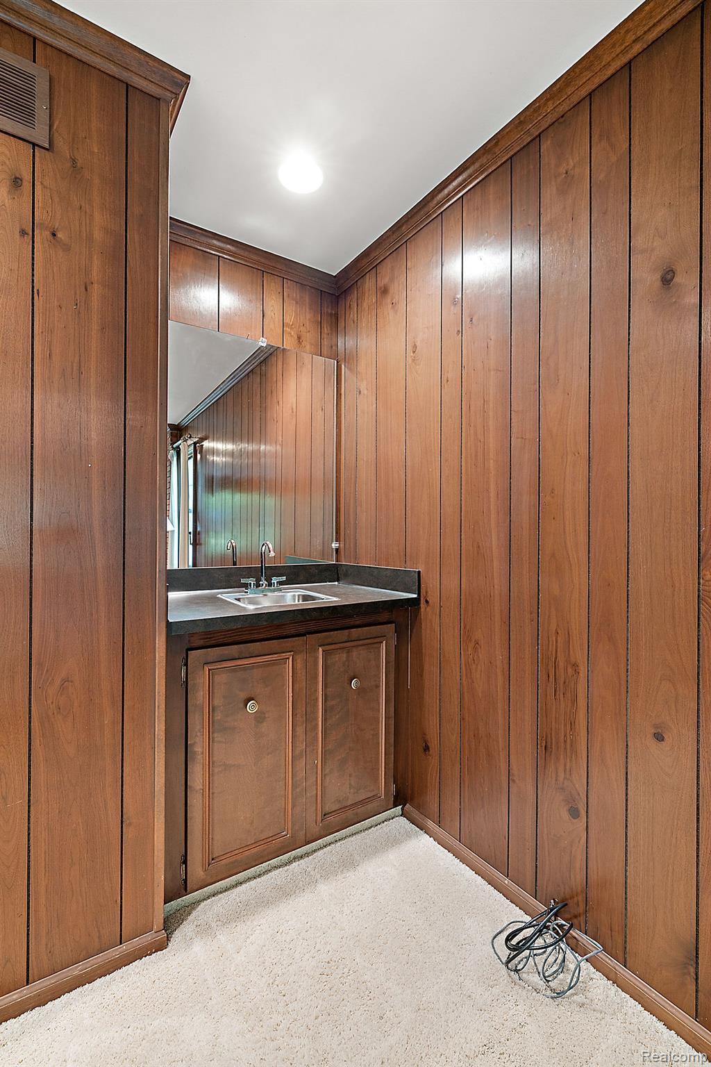 2505 Valleyview Drive