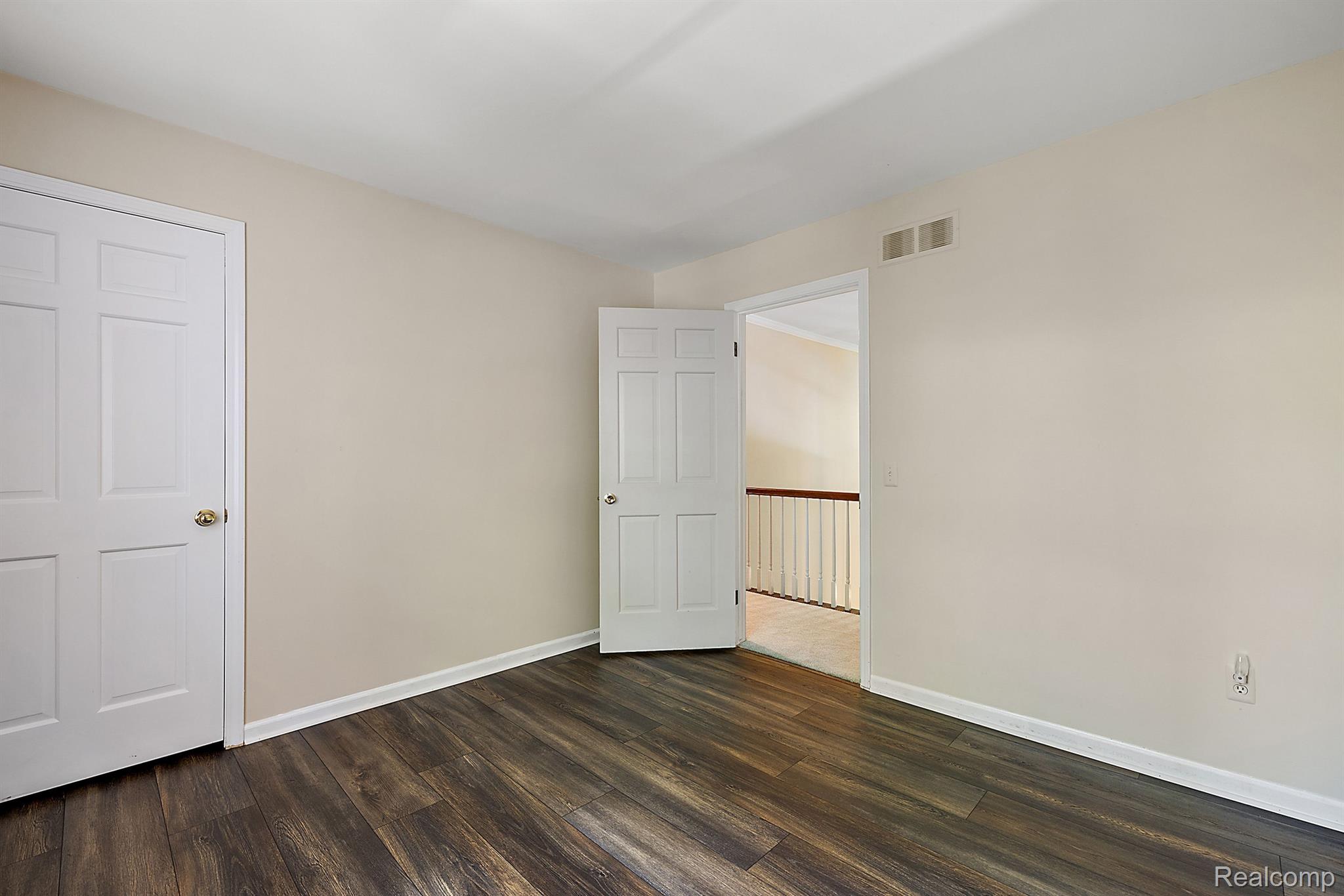 2505 Valleyview Drive