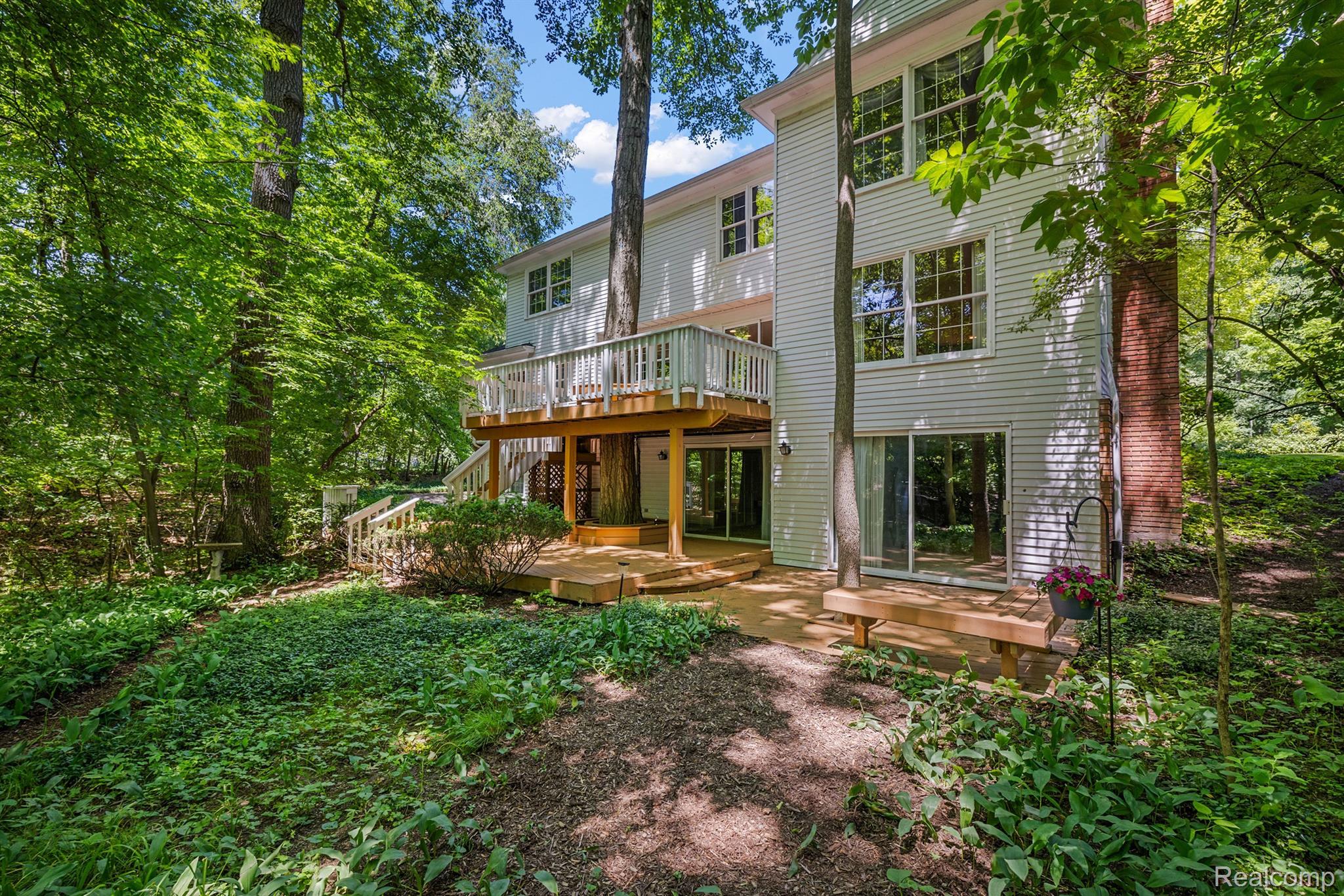 2505 Valleyview Drive