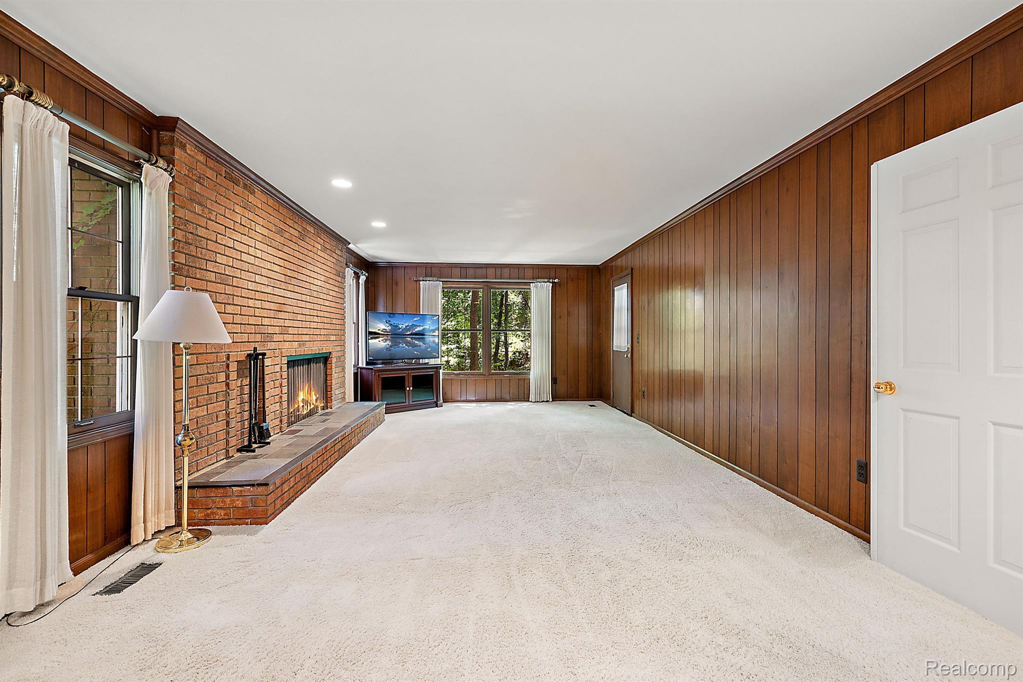 2505 Valleyview Drive