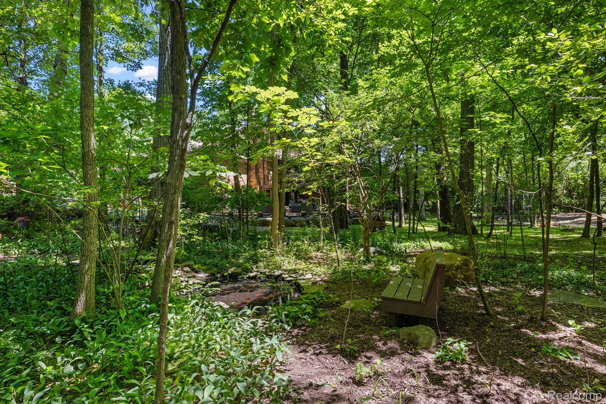 2505 Valleyview Drive