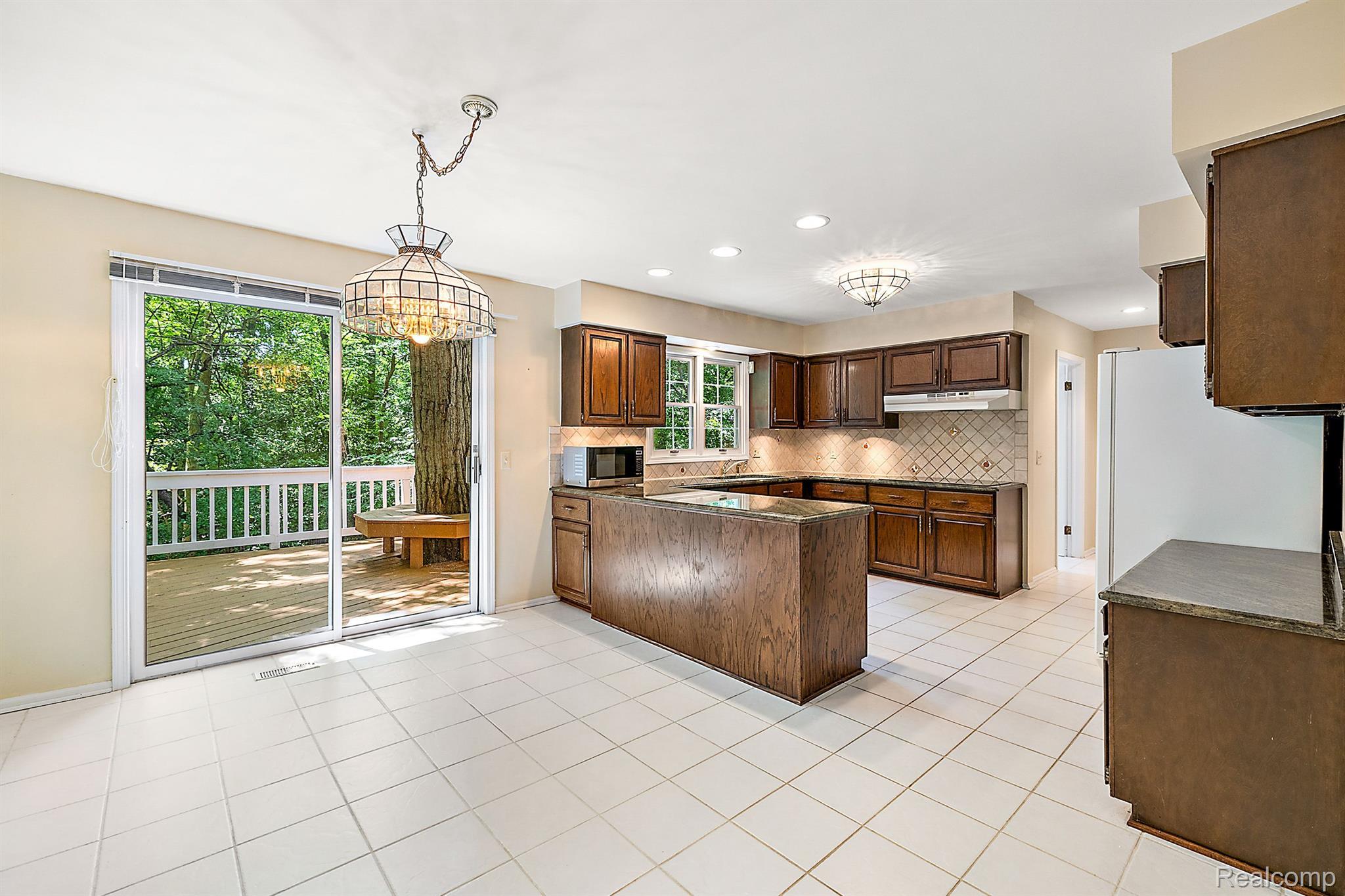 2505 Valleyview Drive