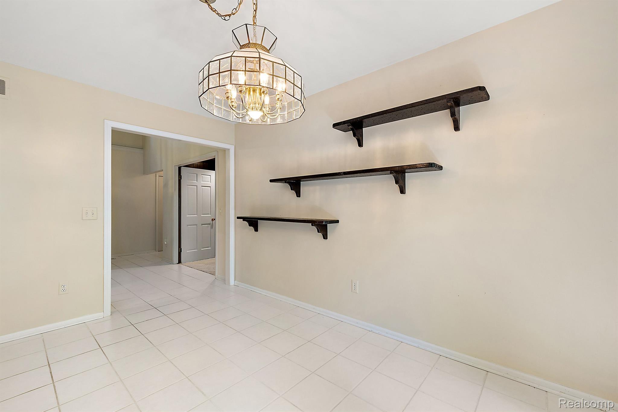 2505 Valleyview Drive