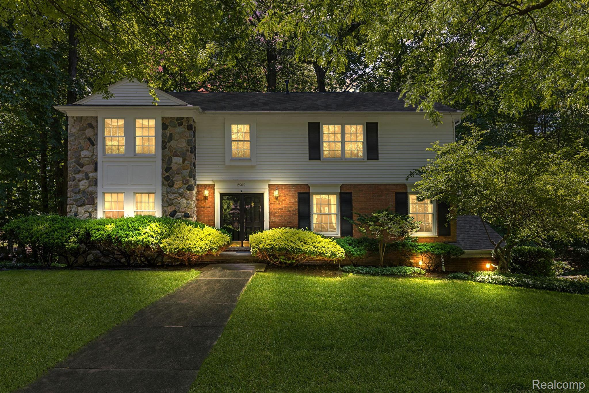 2505 Valleyview Drive