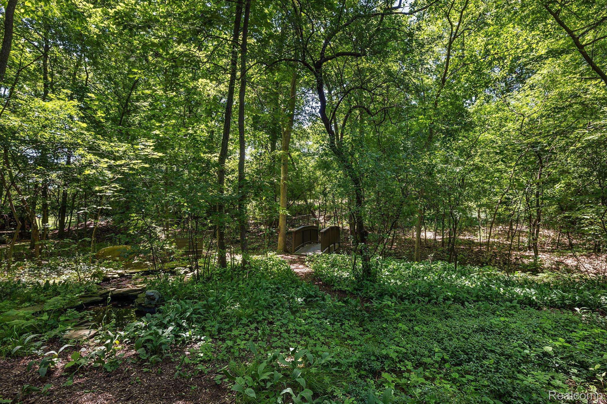 2505 Valleyview Drive