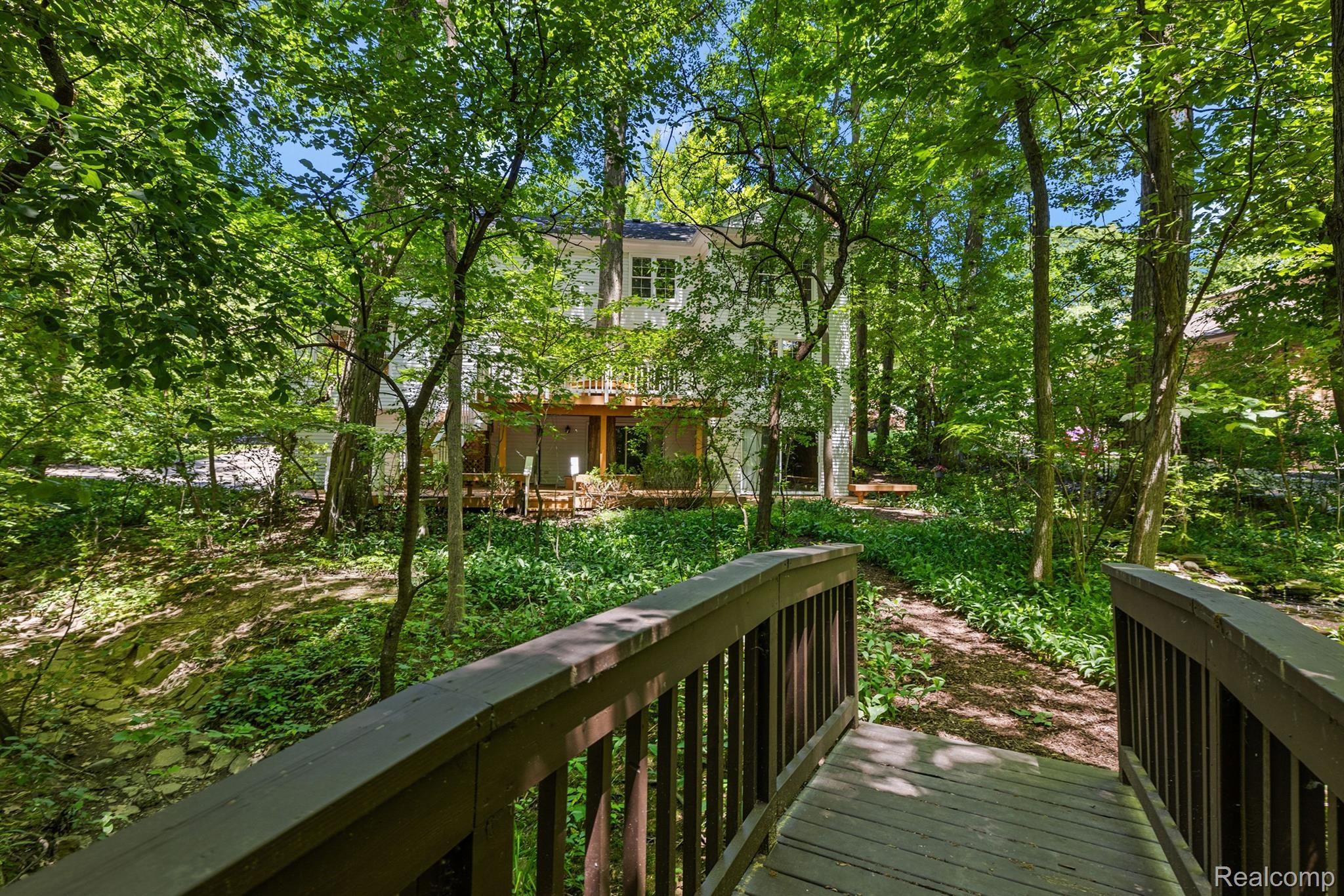 2505 Valleyview Drive