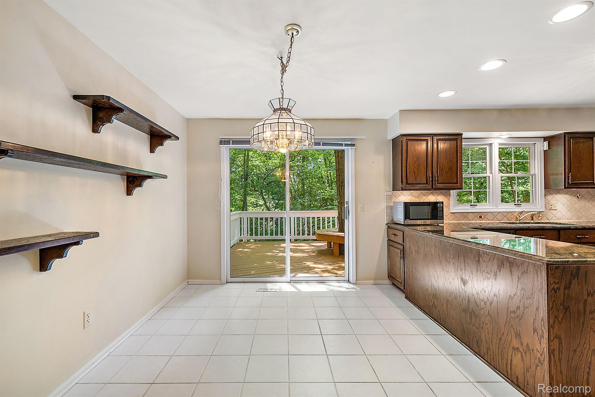 2505 Valleyview Drive