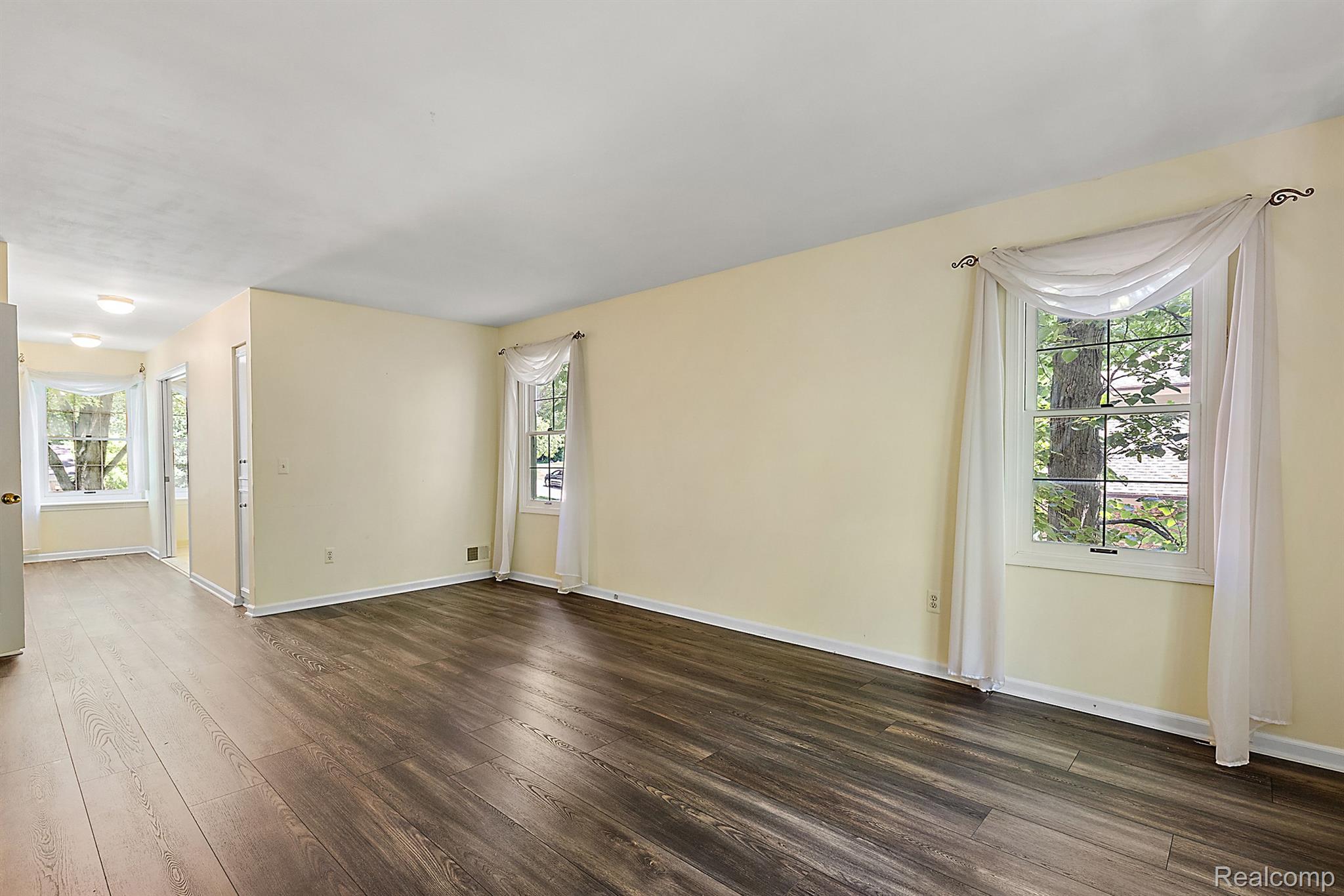 2505 Valleyview Drive