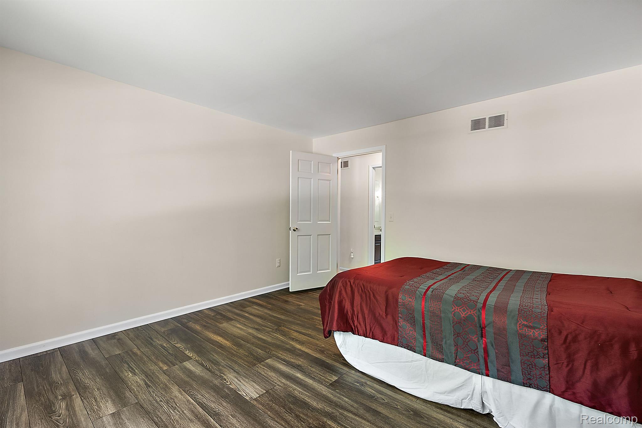 2505 Valleyview Drive