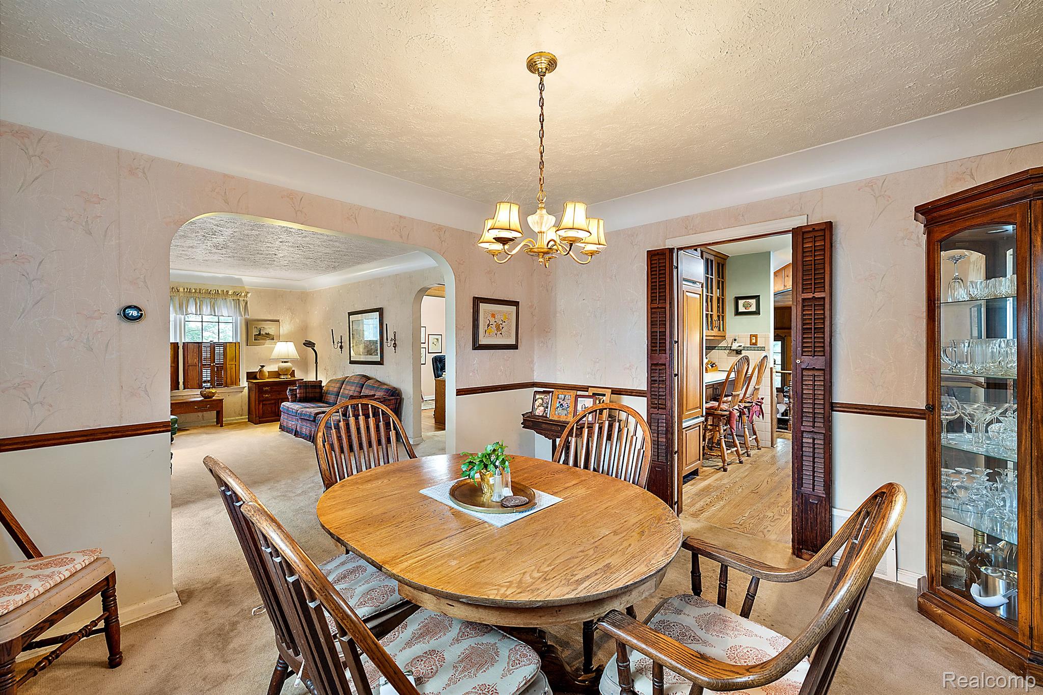 2088 Eastman Boulevard