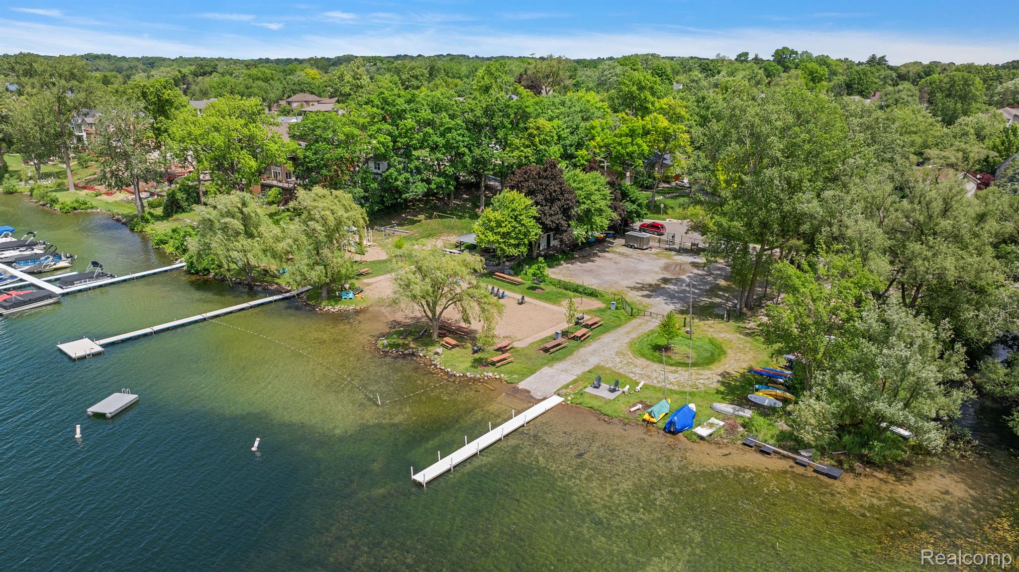 2088 Eastman Boulevard