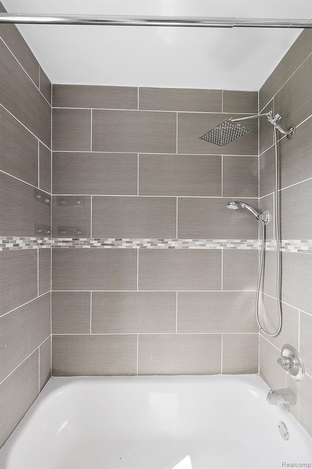 32001 Schoenherr Road