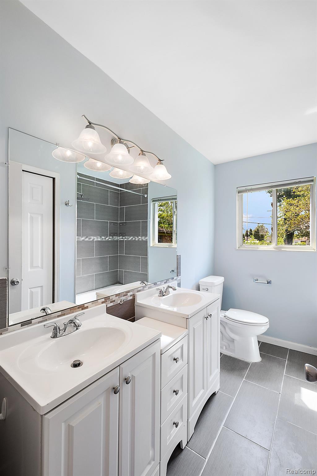 32001 Schoenherr Road