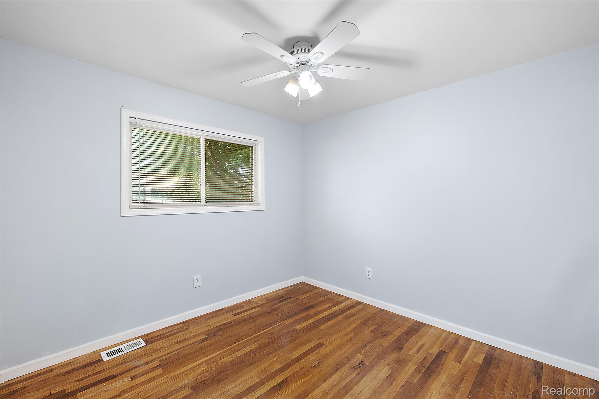 32001 Schoenherr Road