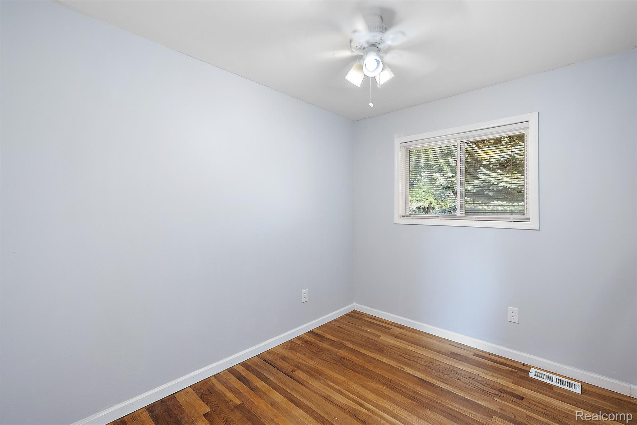 32001 Schoenherr Road