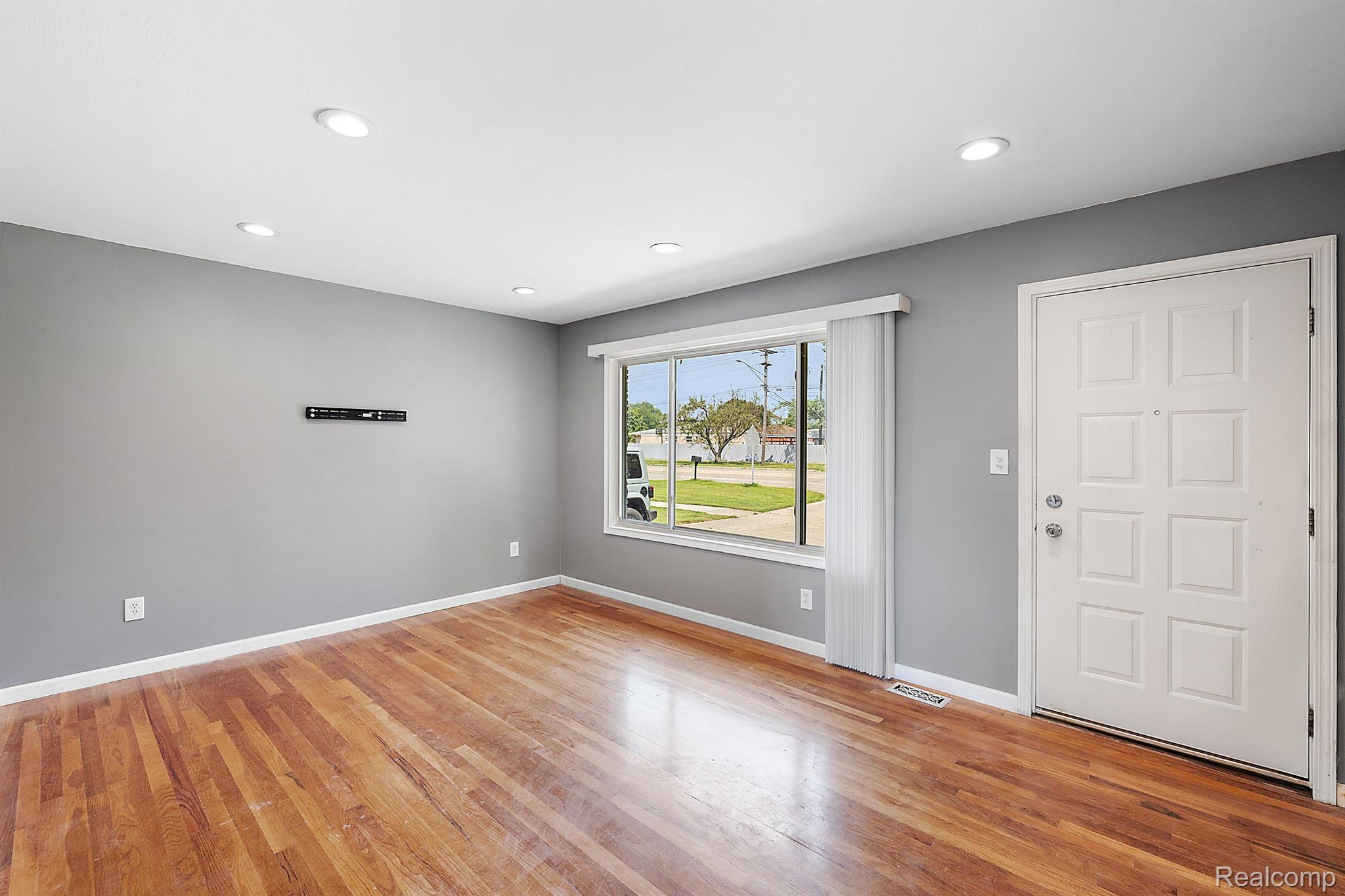 32001 Schoenherr Road