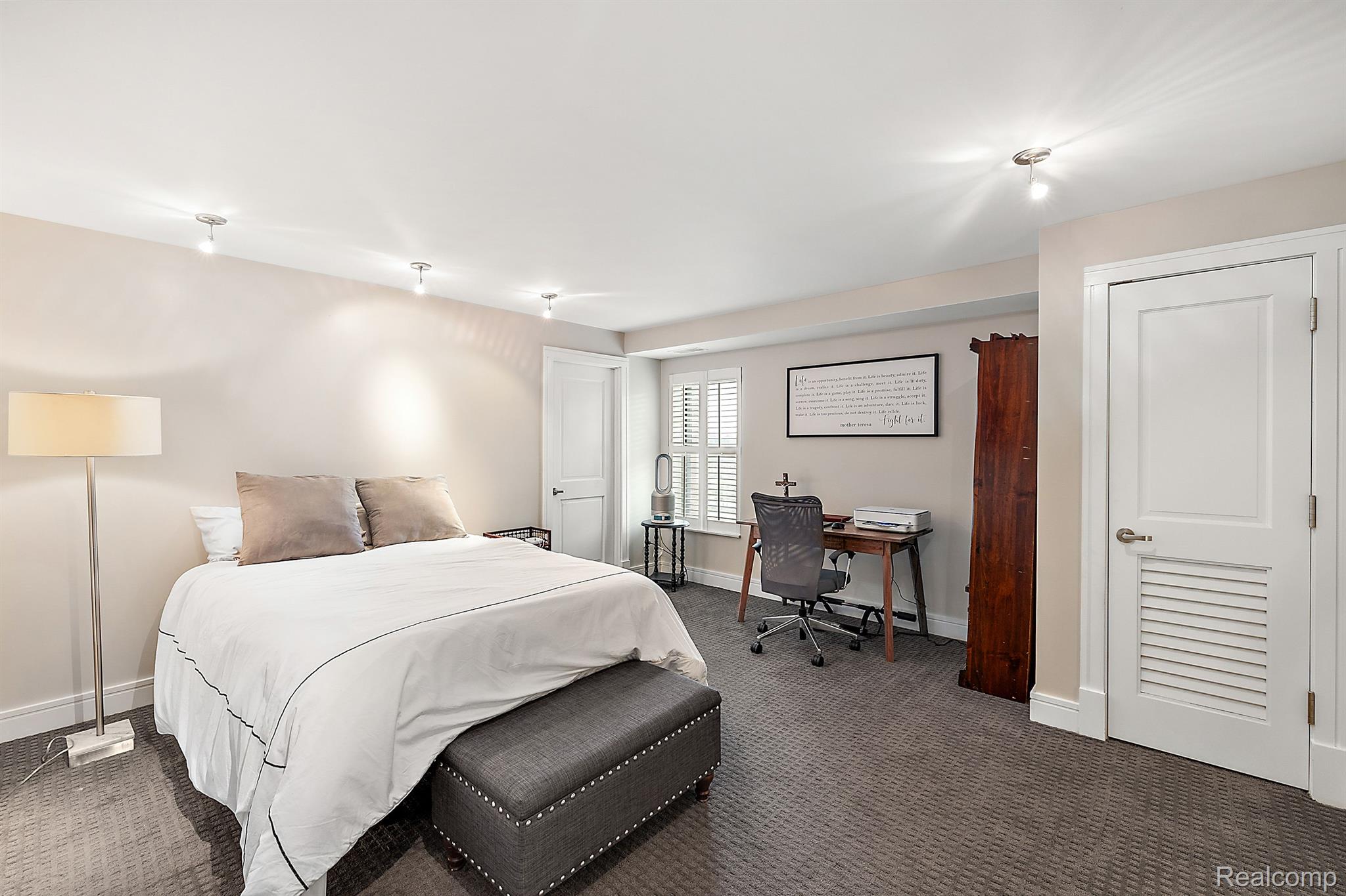 411 S Old Woodward Avenue 801