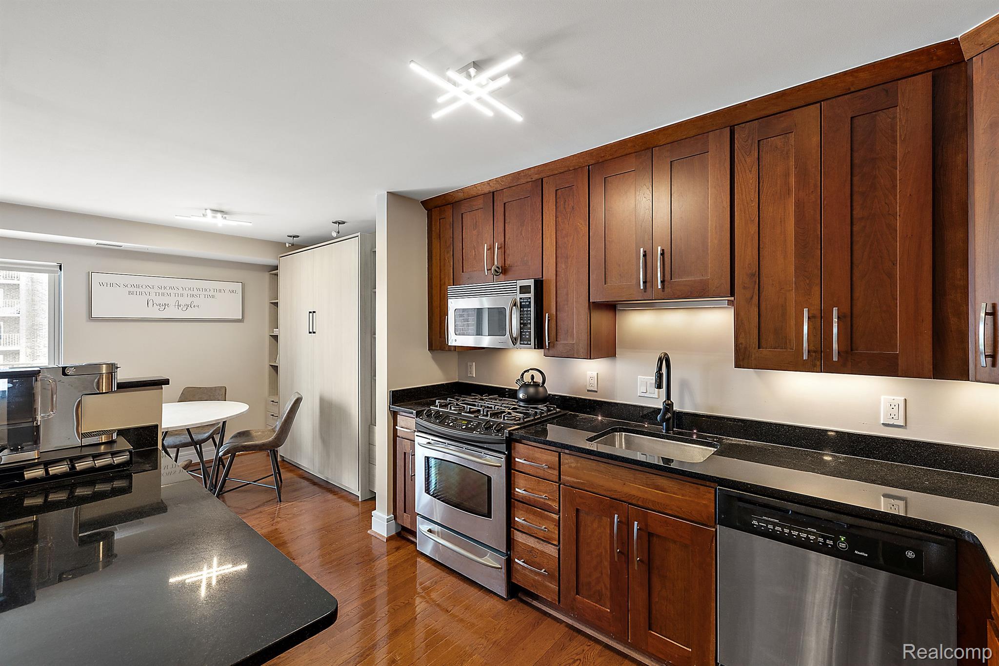 411 S Old Woodward Avenue 801