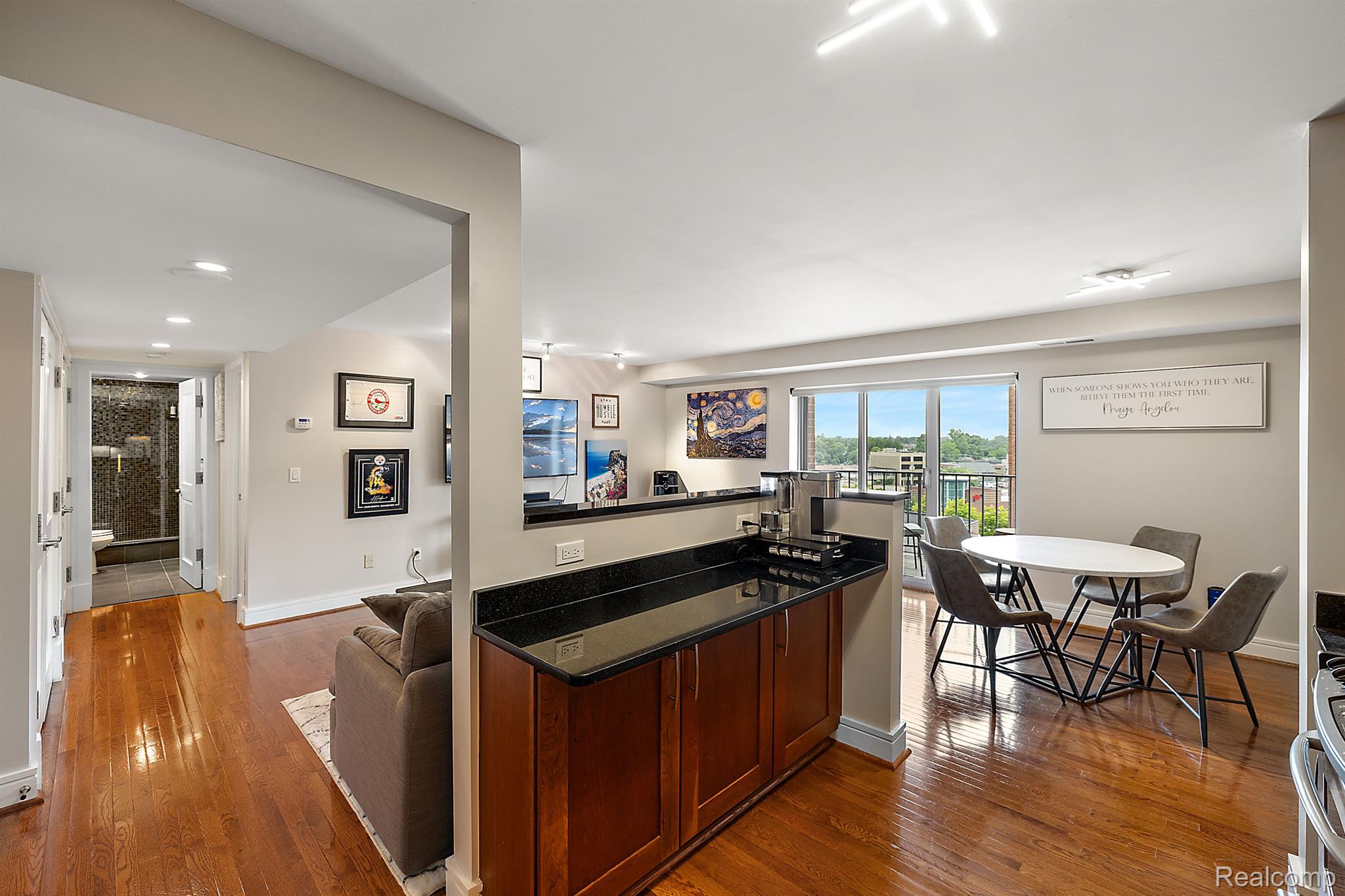 411 S Old Woodward Avenue 801