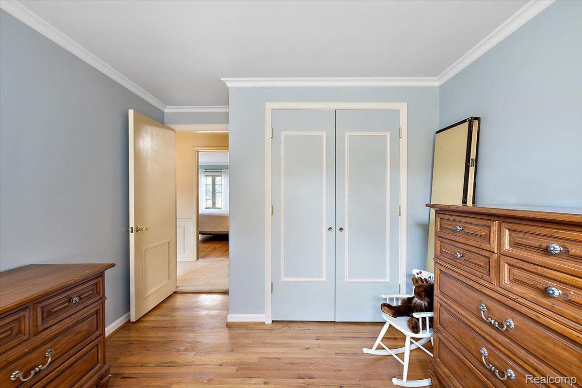 4363 SUNNINGDALE Drive