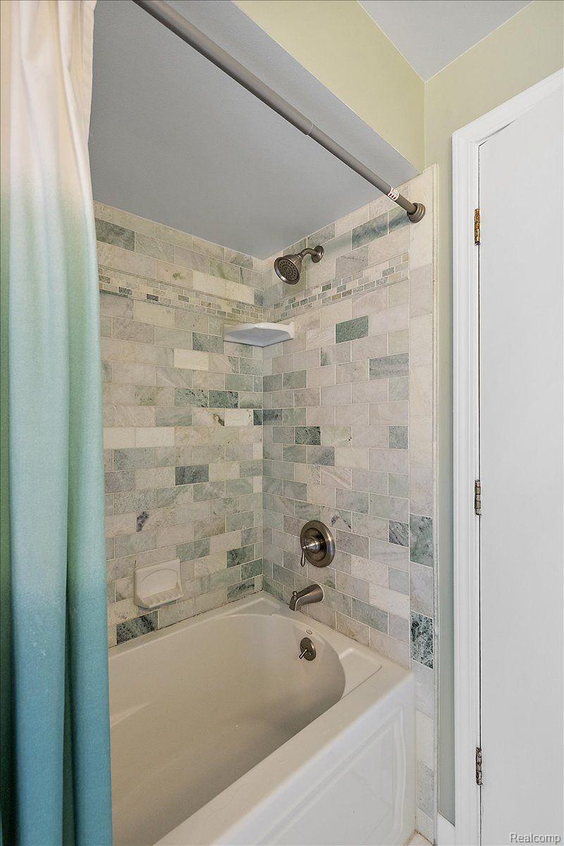 4363 SUNNINGDALE Drive