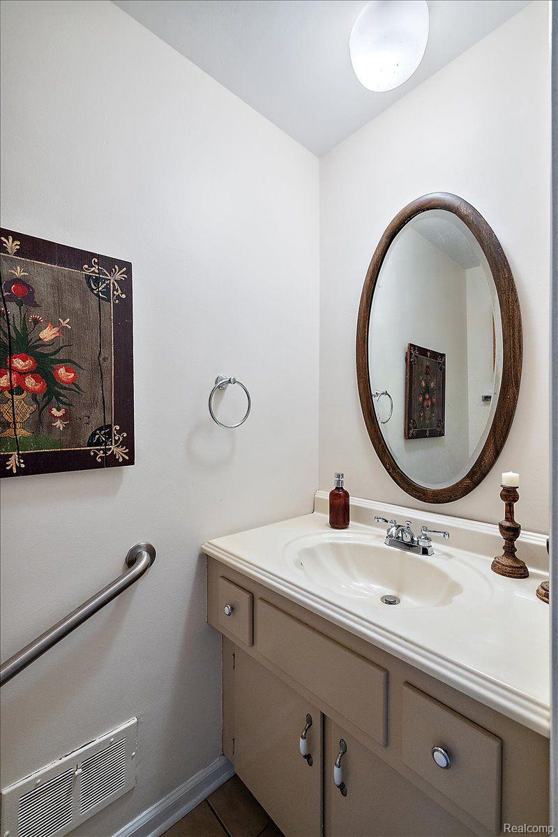 4363 SUNNINGDALE Drive