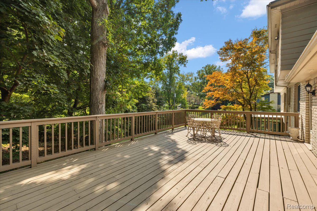 4363 SUNNINGDALE Drive